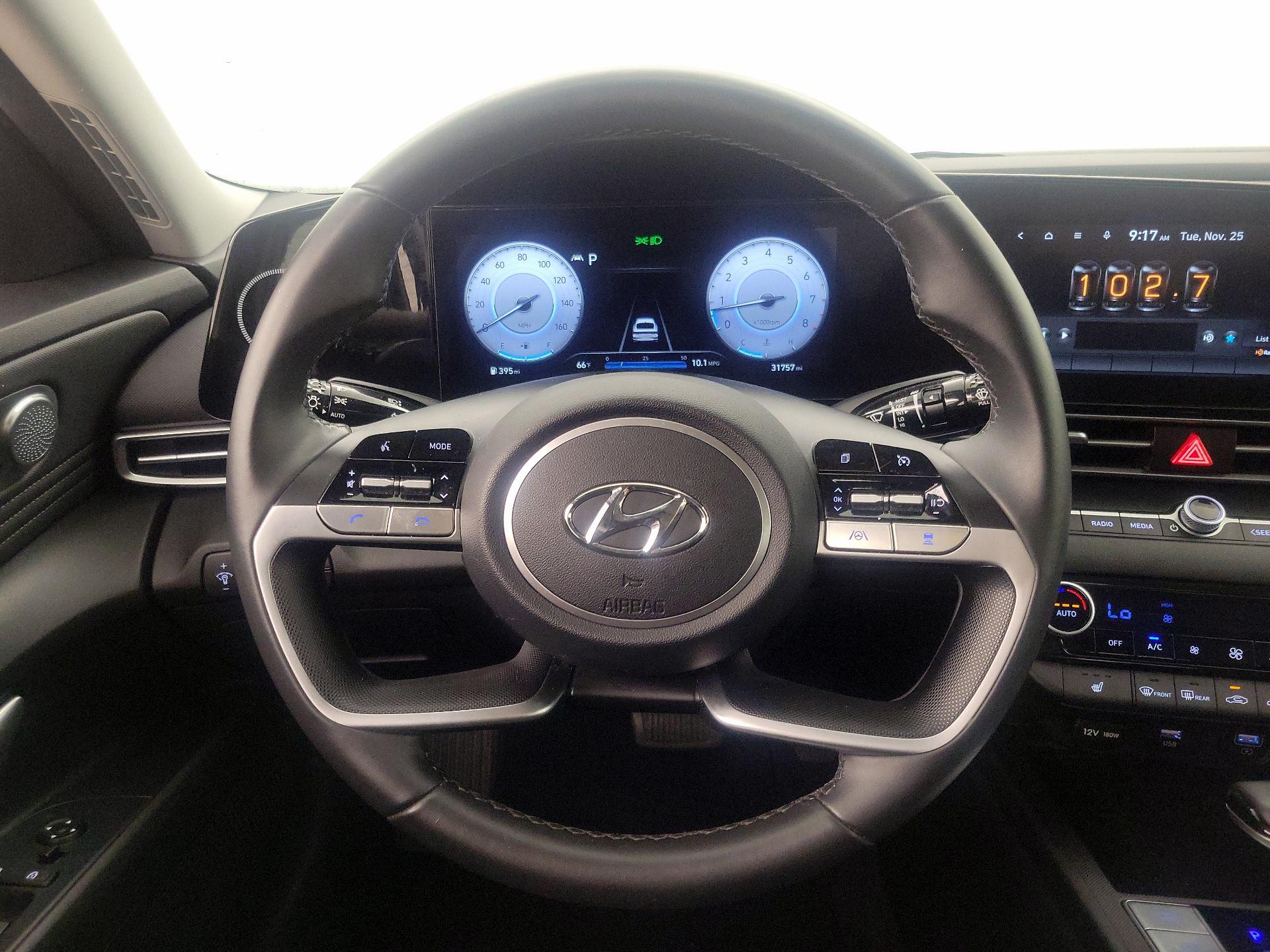 Thumbnail: 2023 Hyundai Elantra - 10