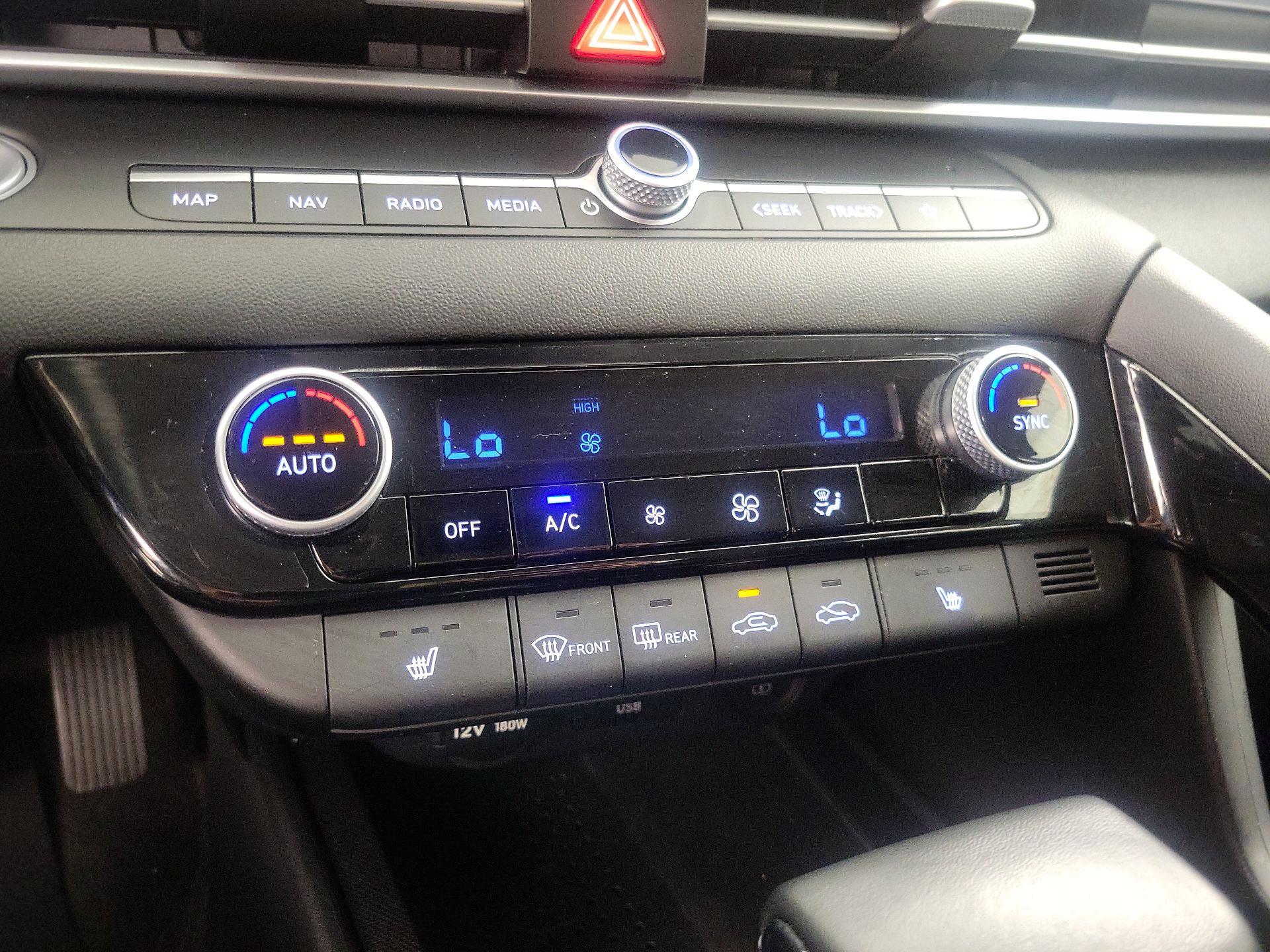 Thumbnail: 2023 Hyundai Elantra - 17