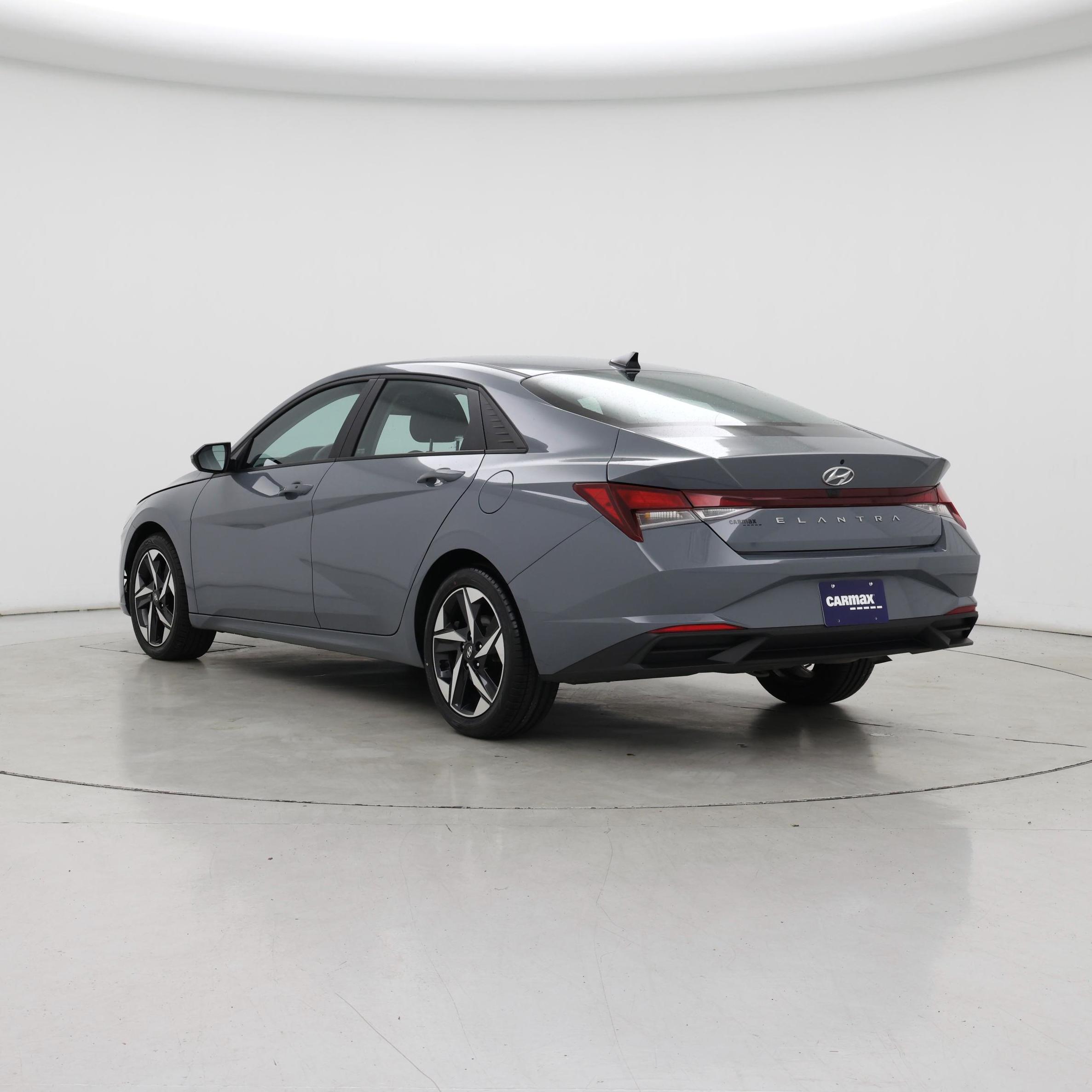 Thumbnail: 2023 Hyundai Elantra - 2