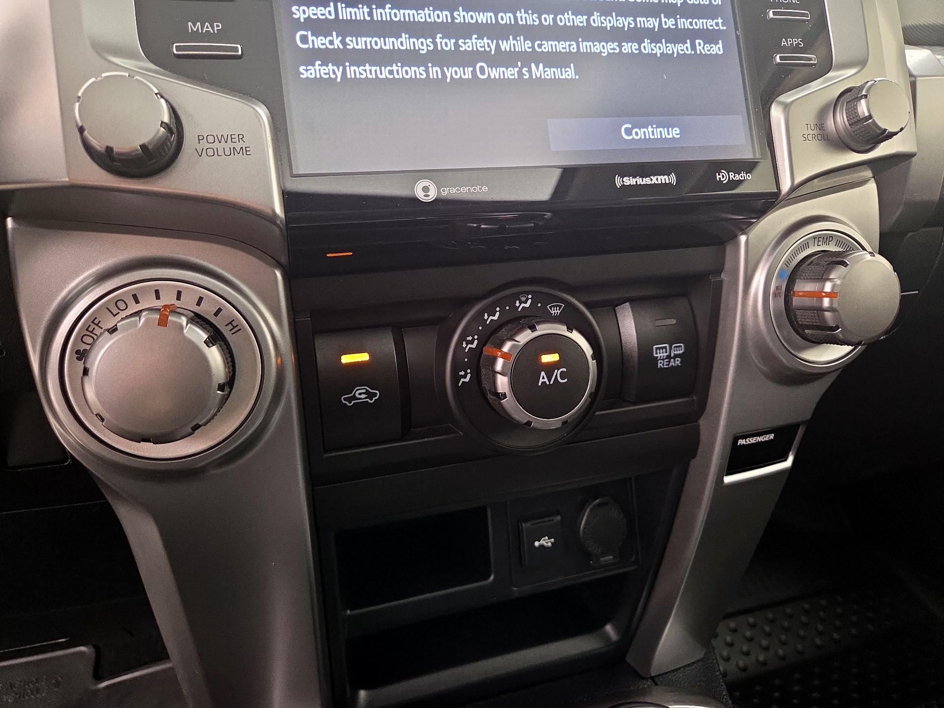 Thumbnail: 2020 Toyota 4Runner - 17