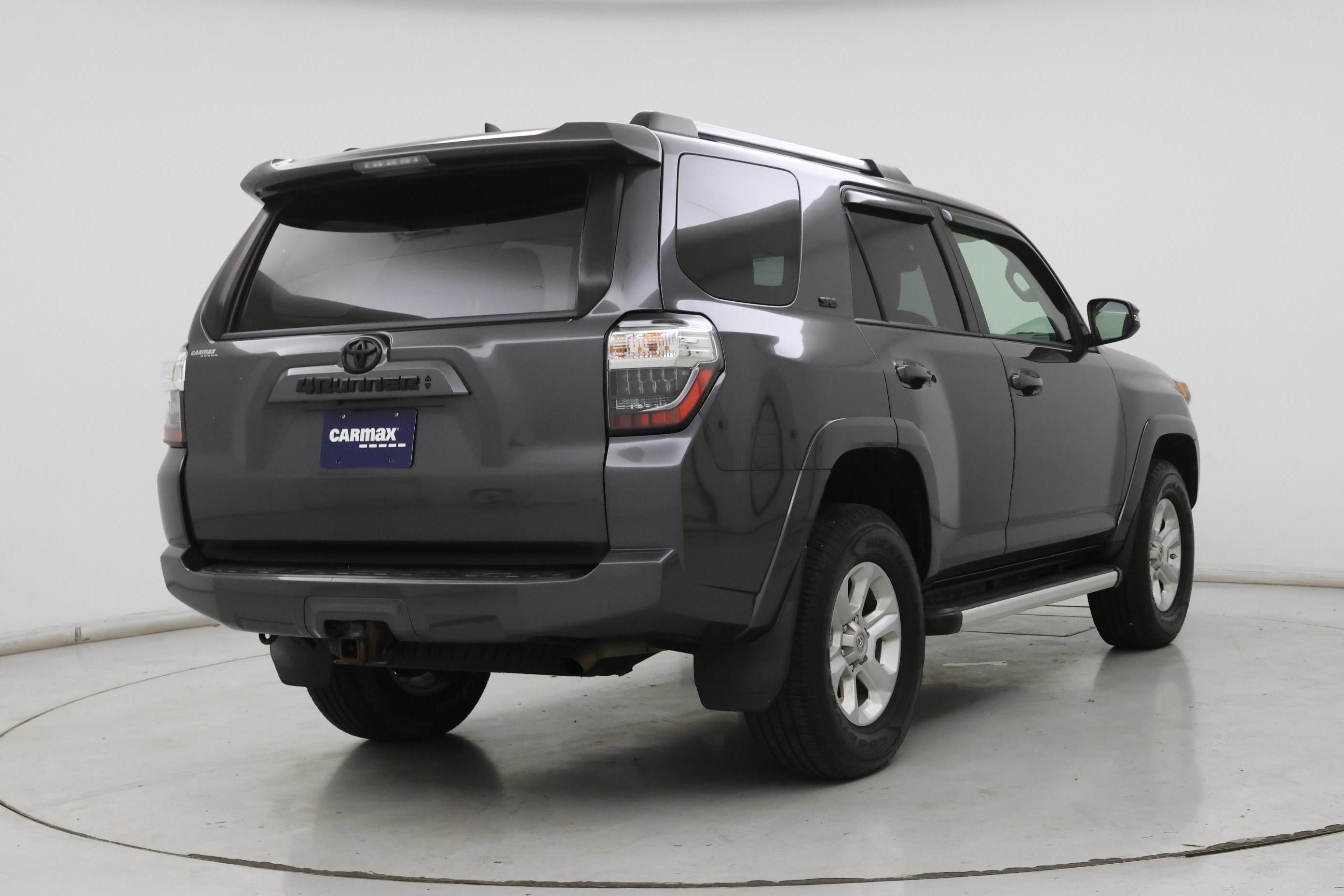 Thumbnail: 2020 Toyota 4Runner - 8
