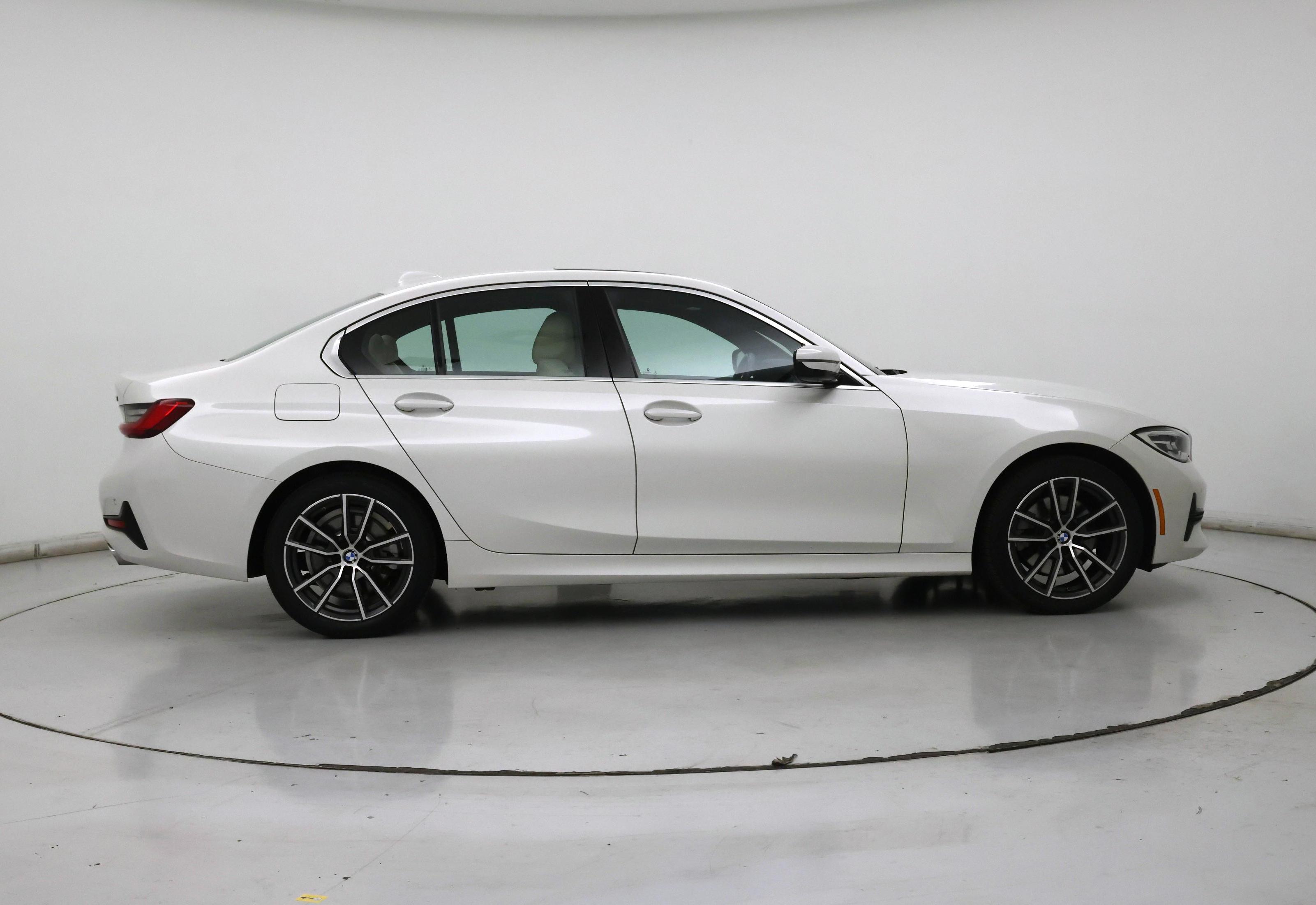 Thumbnail: 2020 BMW 3 Series - 7