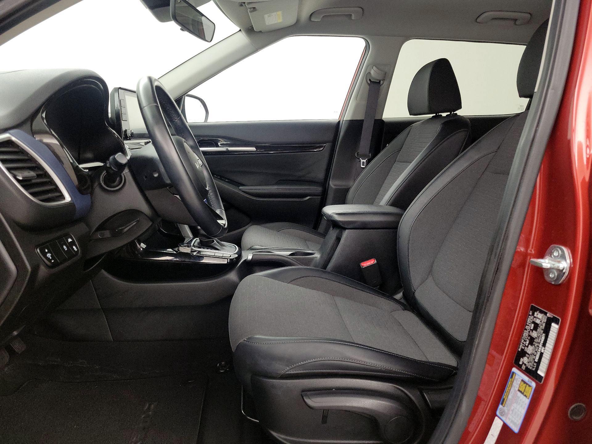 Thumbnail: 2023 Kia Seltos - 11