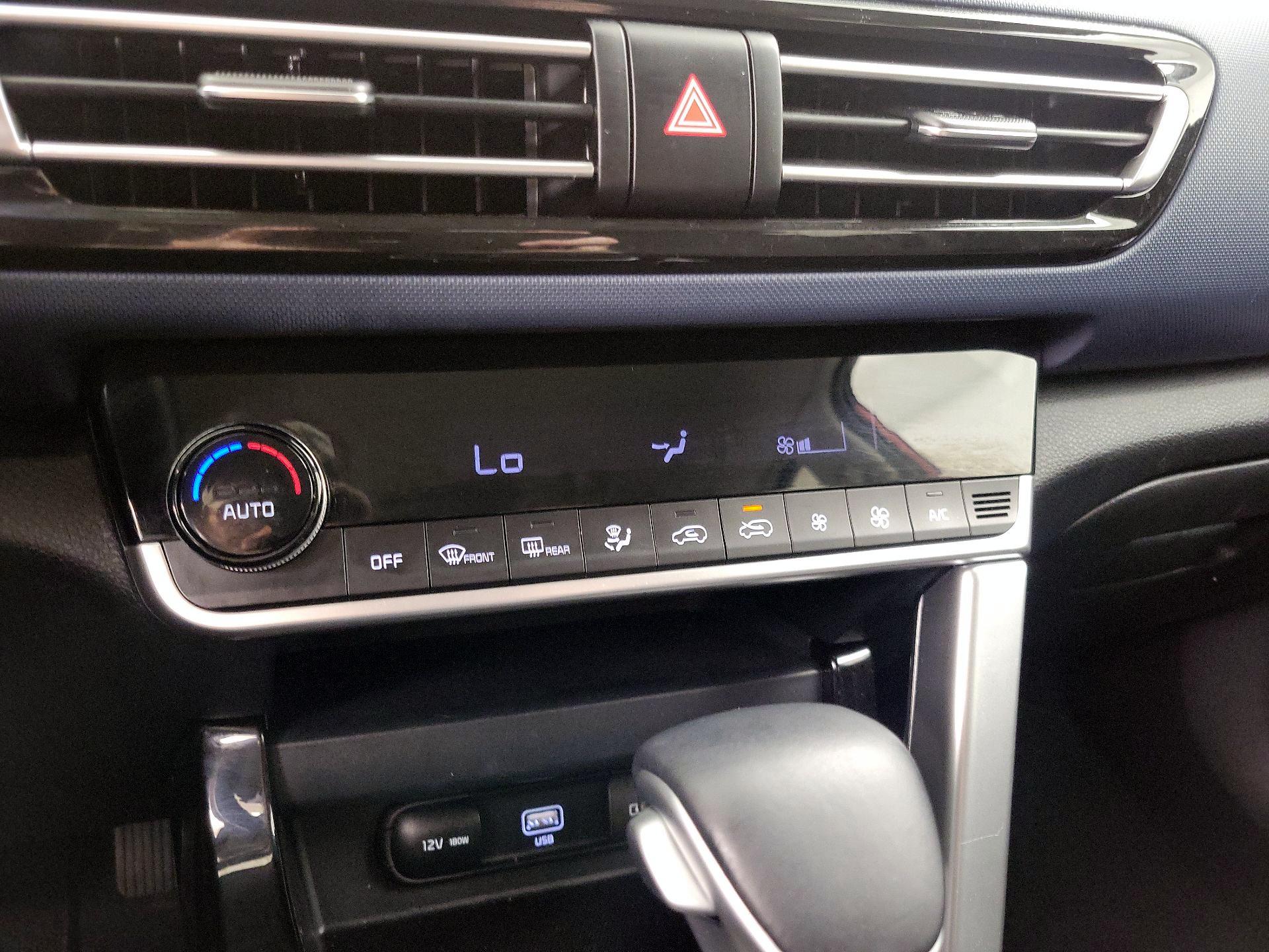 Thumbnail: 2023 Kia Seltos - 16