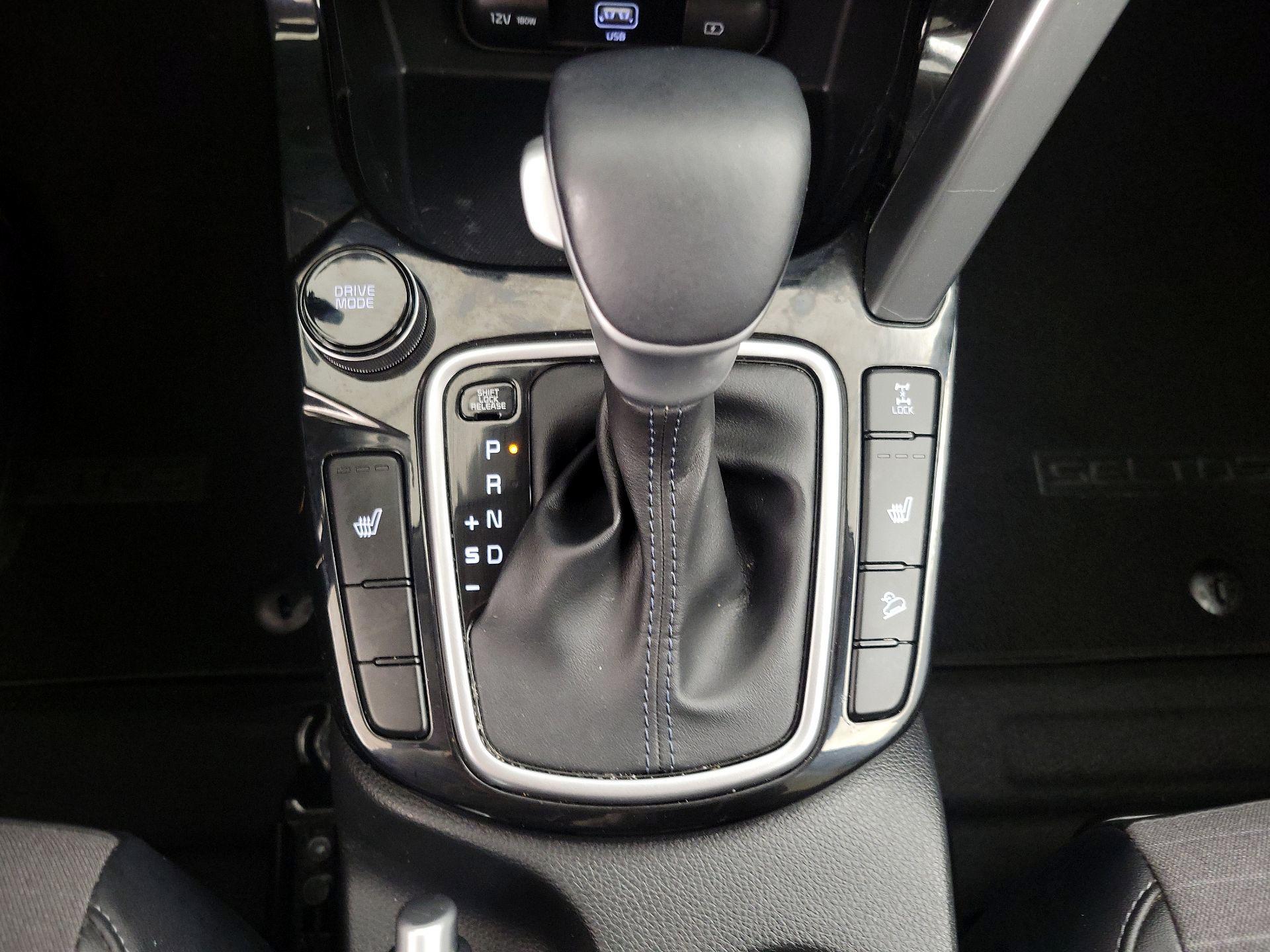 Thumbnail: 2023 Kia Seltos - 17