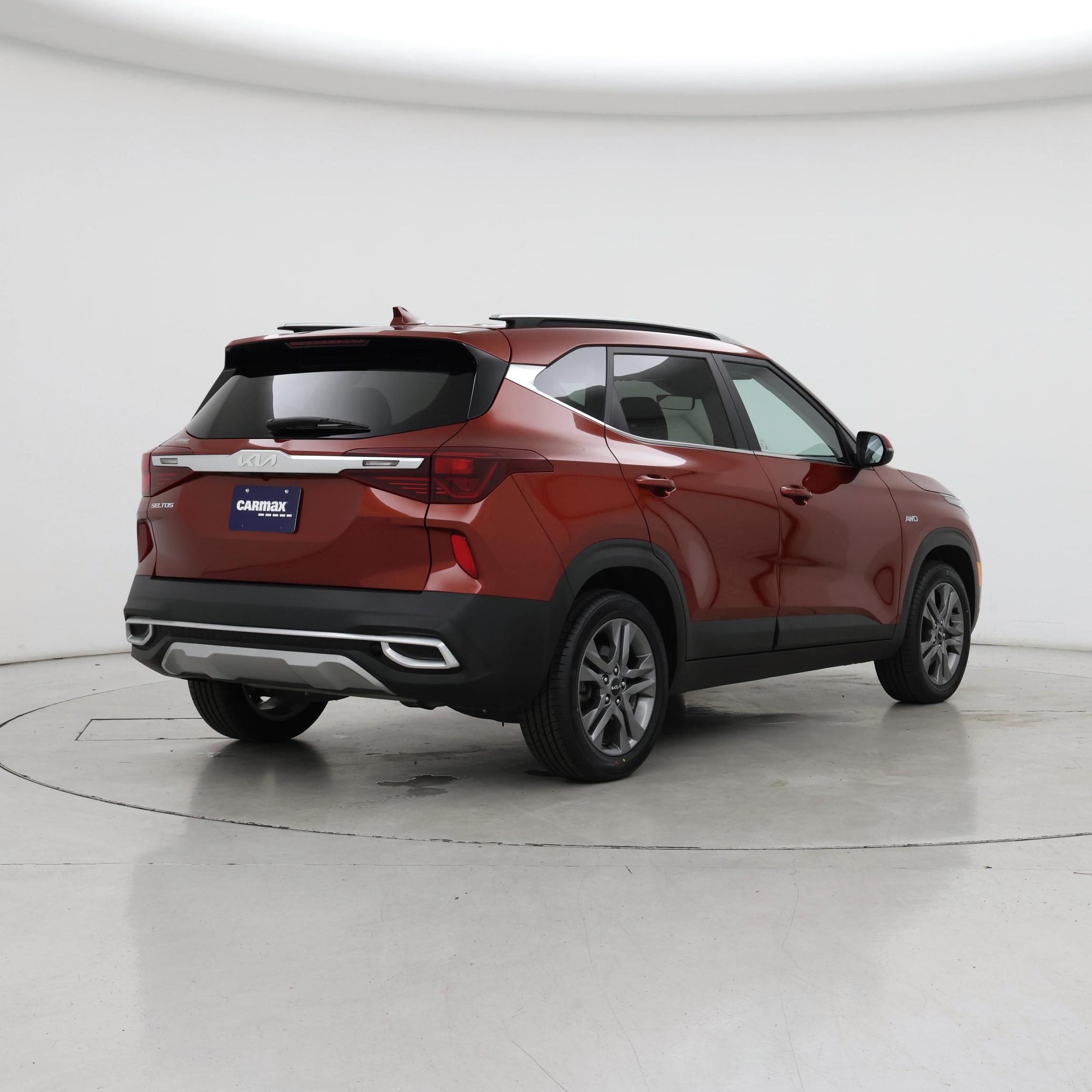 Thumbnail: 2023 Kia Seltos - 8