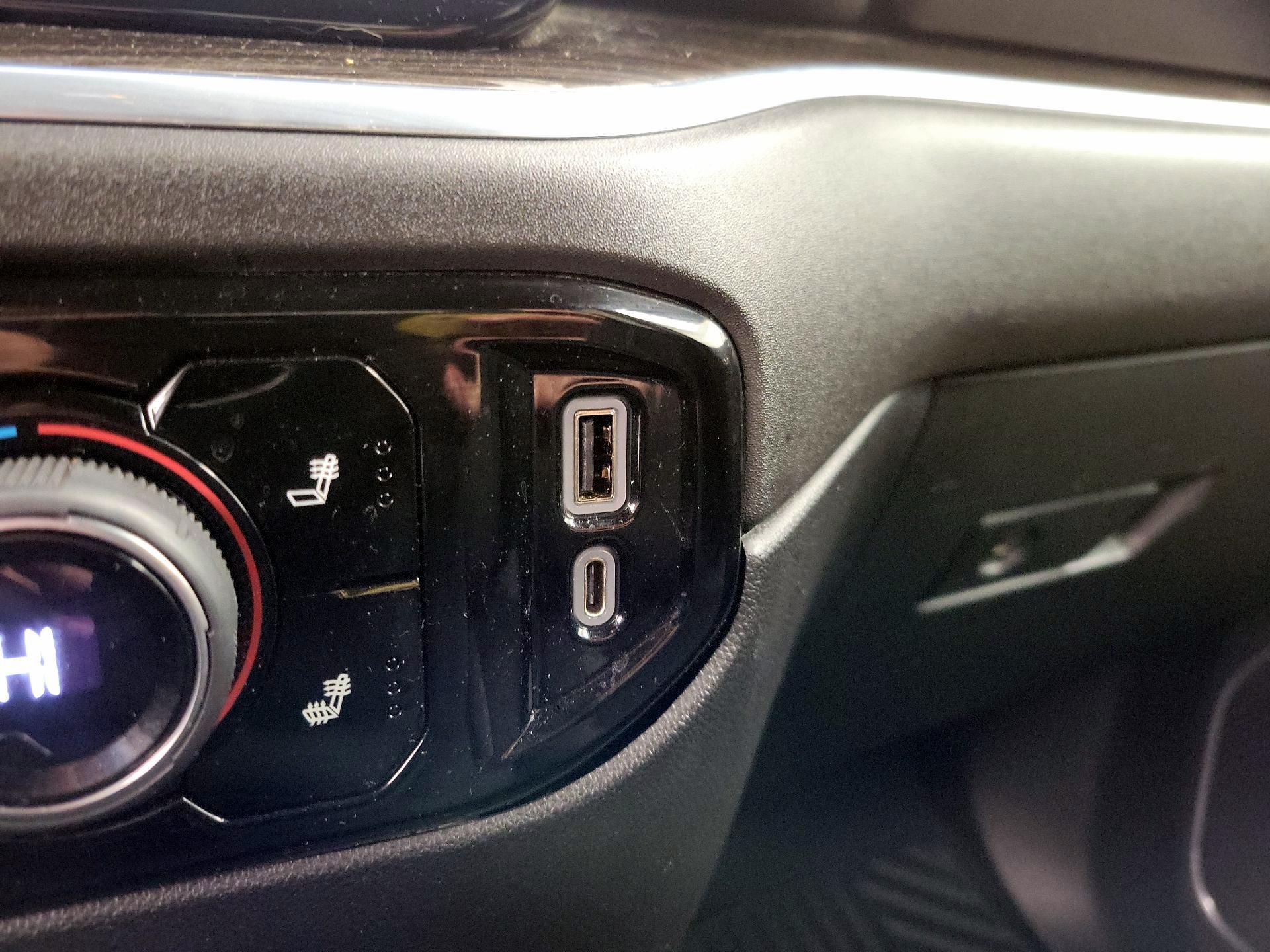 Thumbnail: 2022 Chevrolet Silverado 1500 - 19