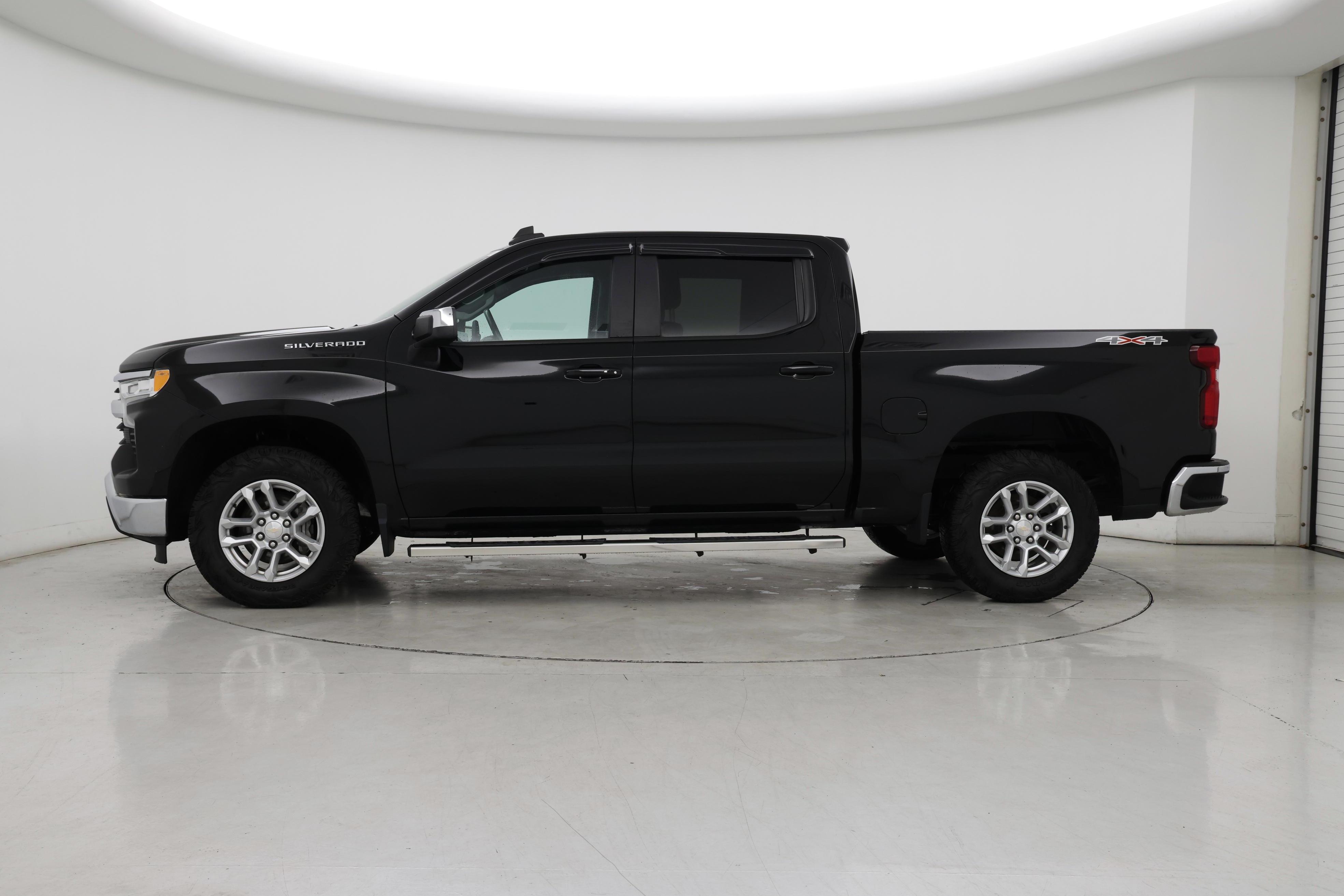 Thumbnail: 2022 Chevrolet Silverado 1500 - 3