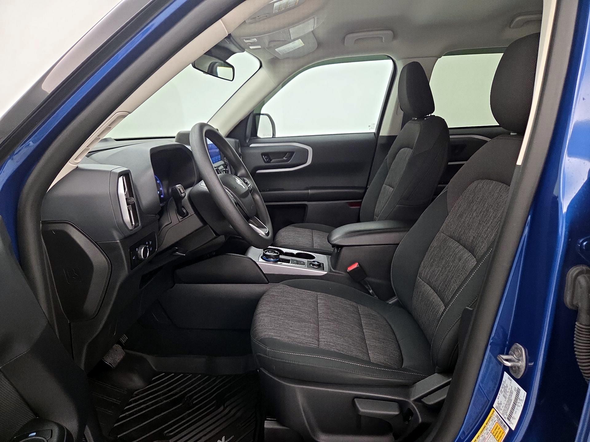 Thumbnail: 2023 Ford Bronco Sport - 11