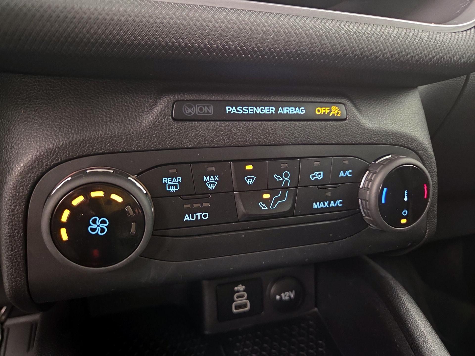 Thumbnail: 2023 Ford Bronco Sport - 16