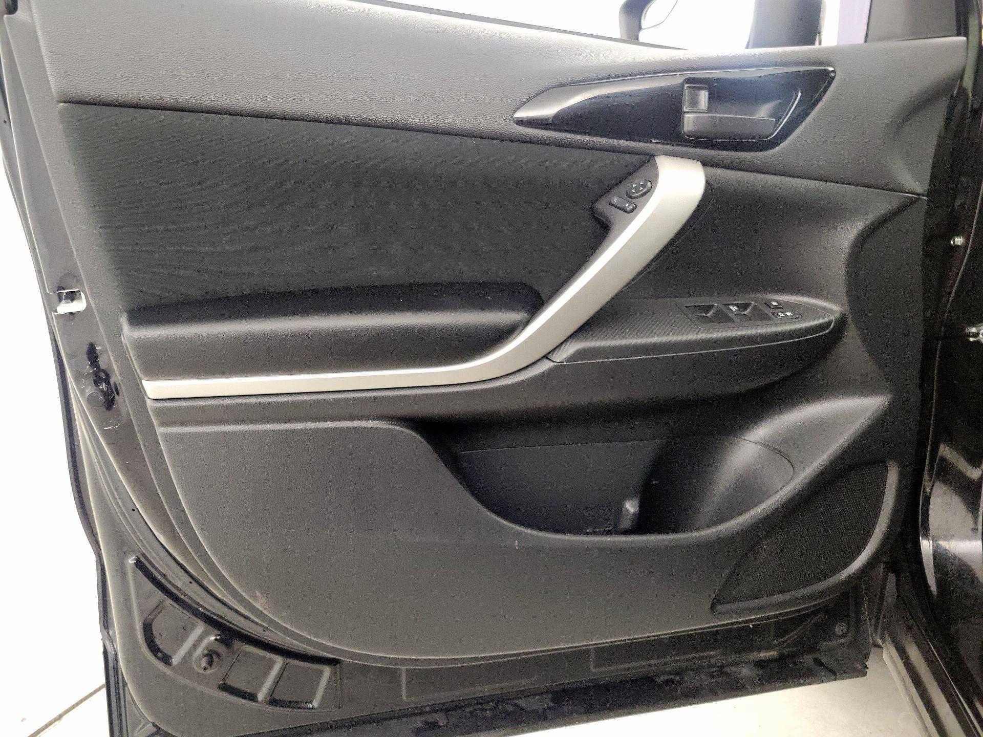 Thumbnail: 2023 Mitsubishi Eclipse Cross - 12