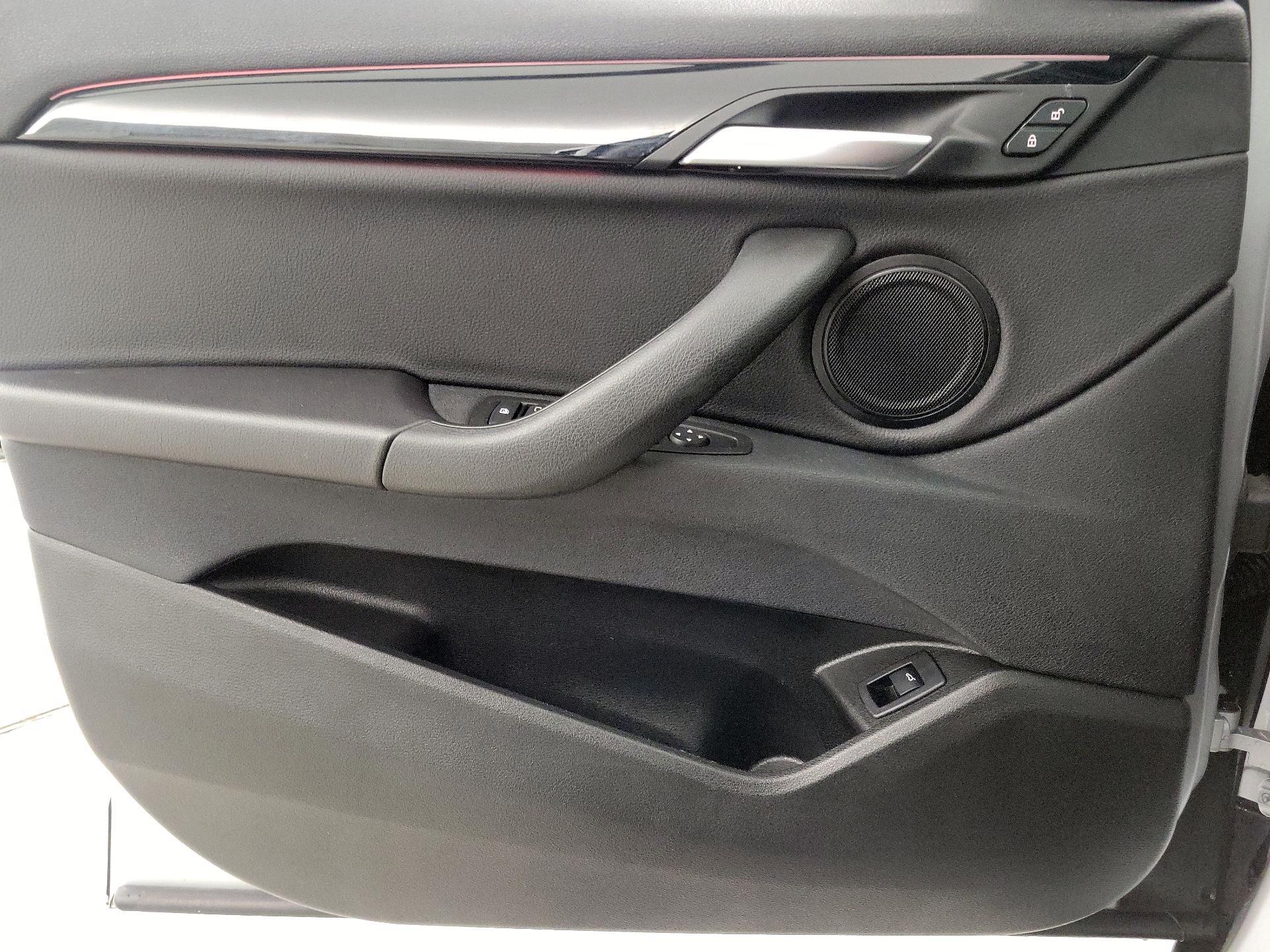 Thumbnail: 2020 BMW X2 - 12