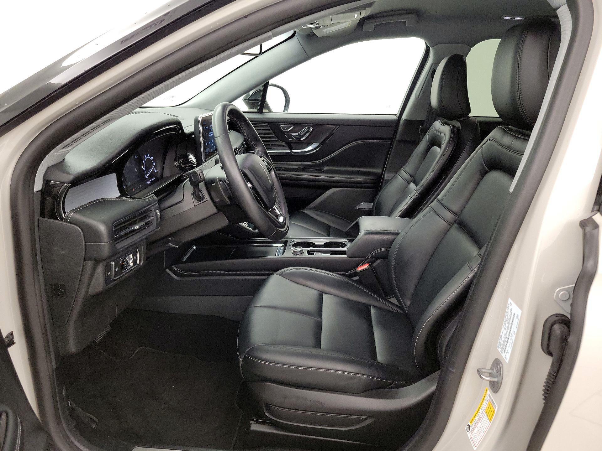 Thumbnail: 2022 Lincoln Corsair - 11