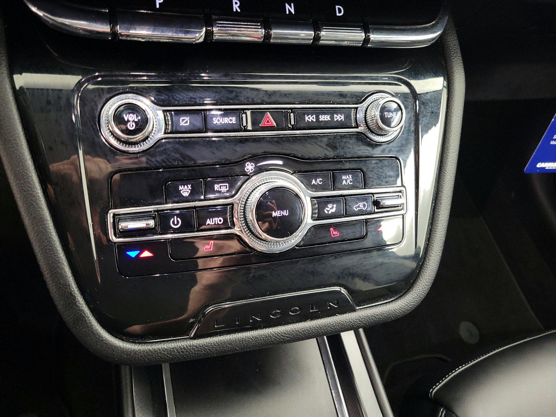 Thumbnail: 2022 Lincoln Corsair - 16