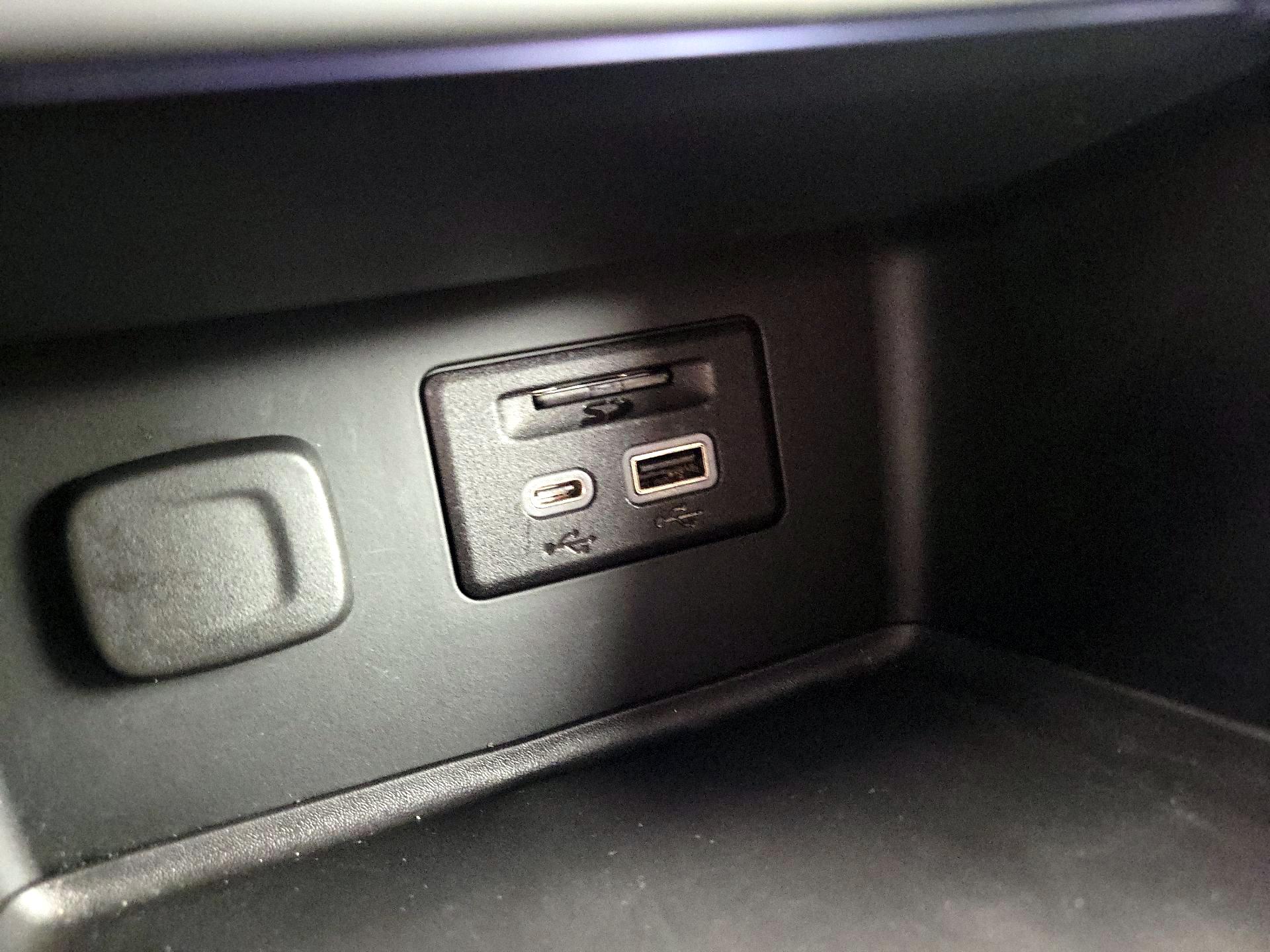 Thumbnail: 2023 GMC Acadia - 19