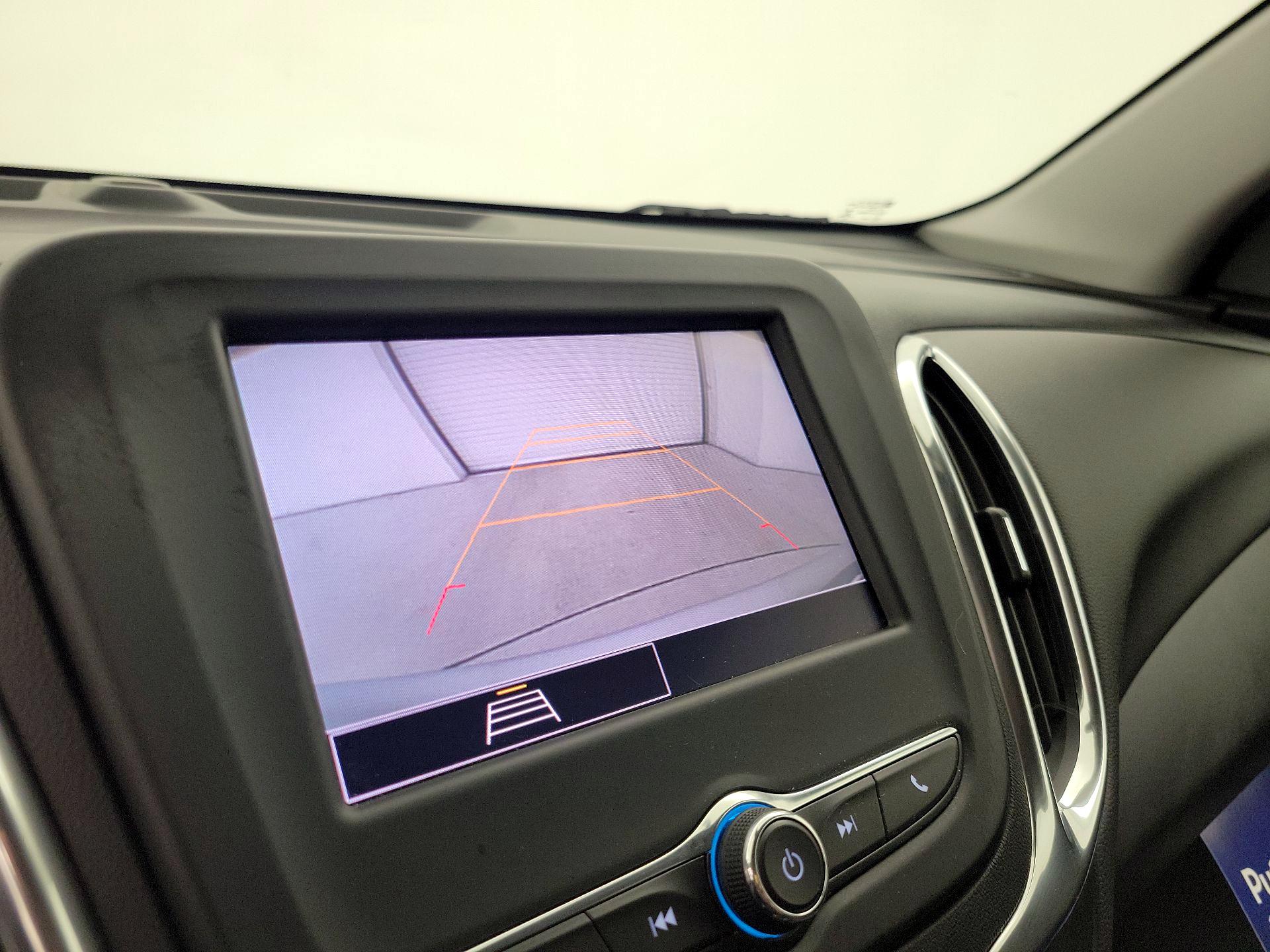 Thumbnail: 2022 Chevrolet Equinox - 14