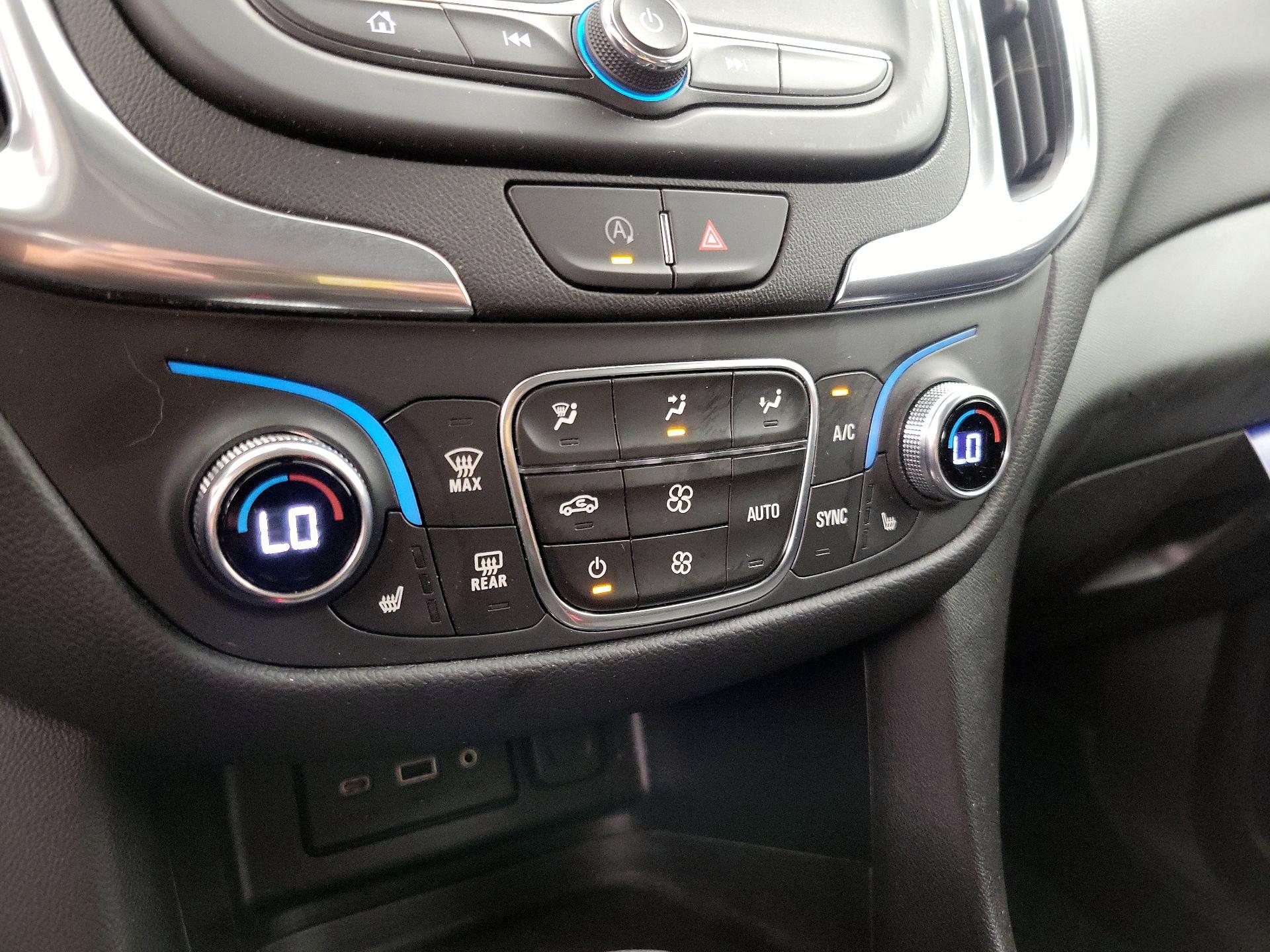 Thumbnail: 2022 Chevrolet Equinox - 16