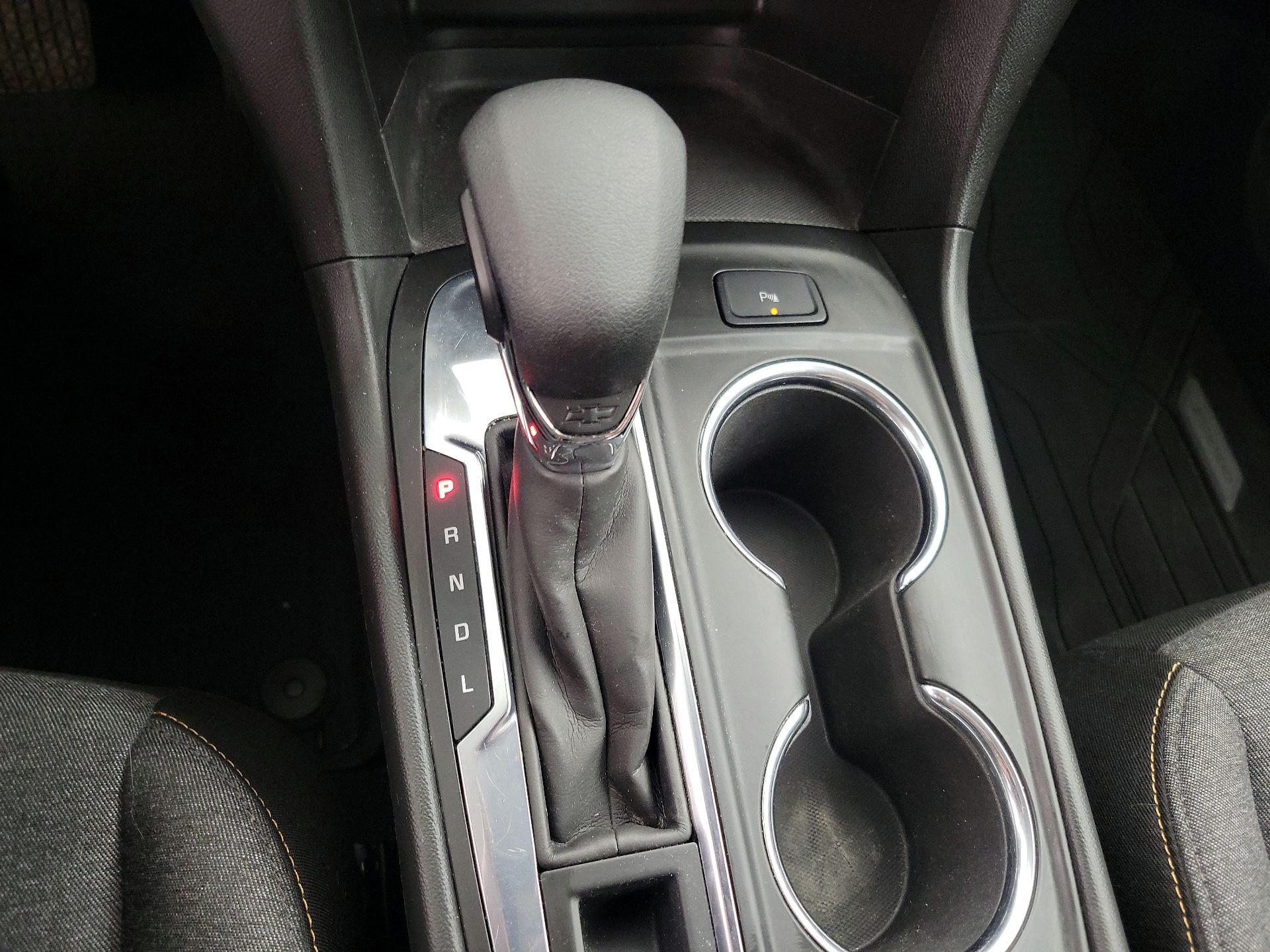 Thumbnail: 2022 Chevrolet Equinox - 17