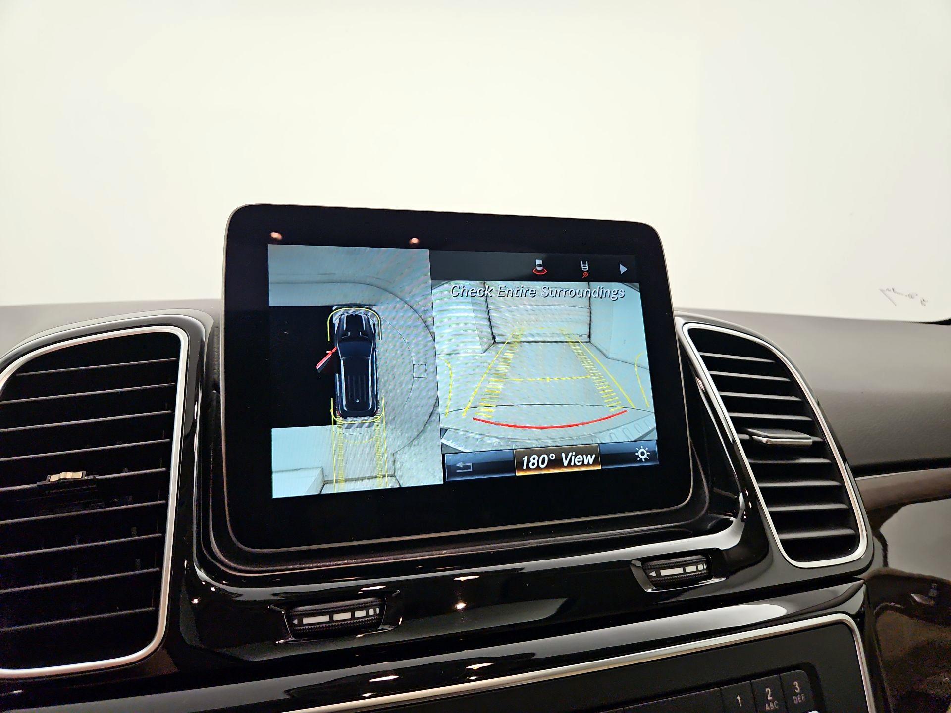 Thumbnail: 2017 Mercedes-Benz GLE - 15