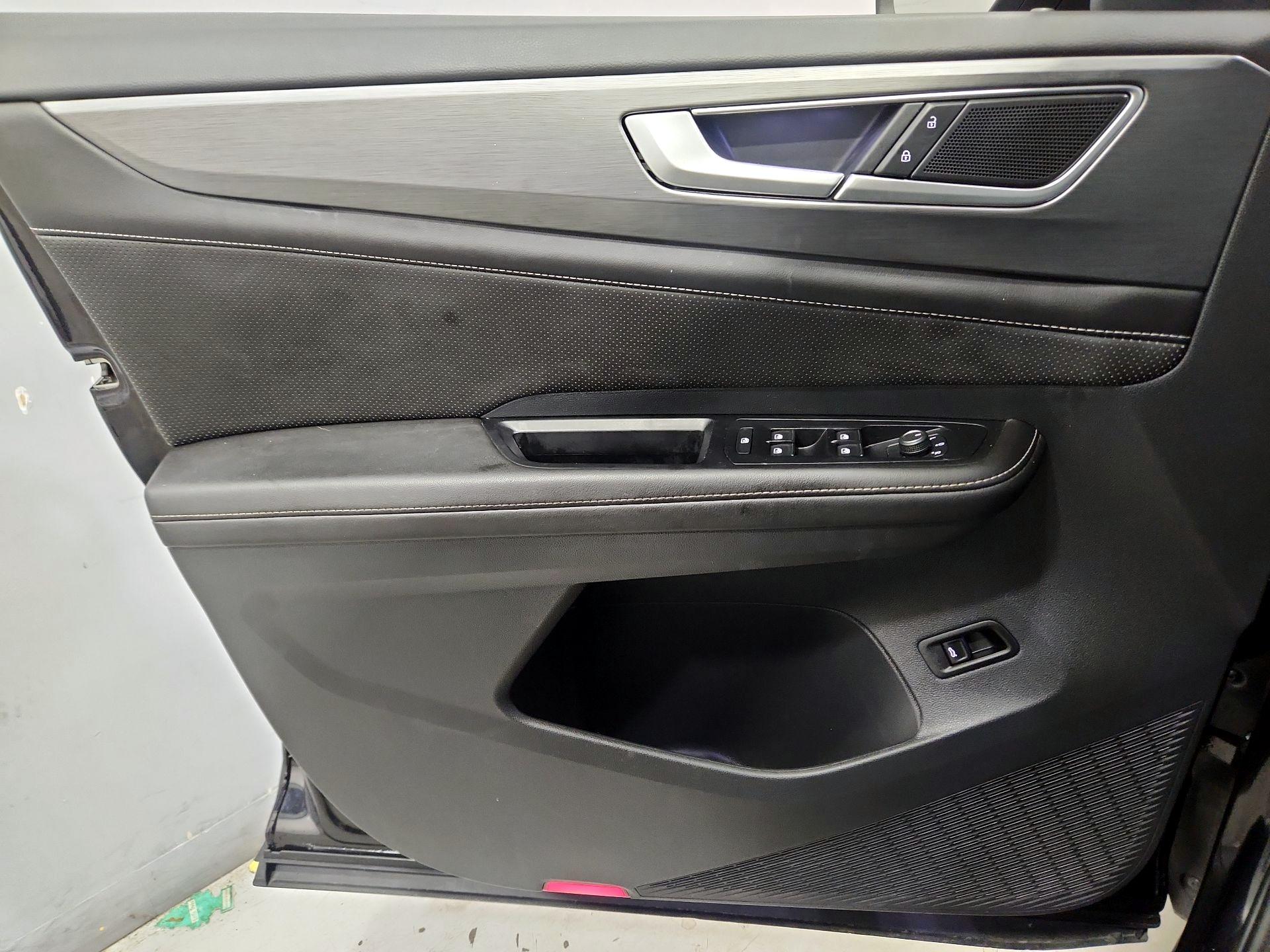 Thumbnail: 2024 Volkswagen Atlas - 12