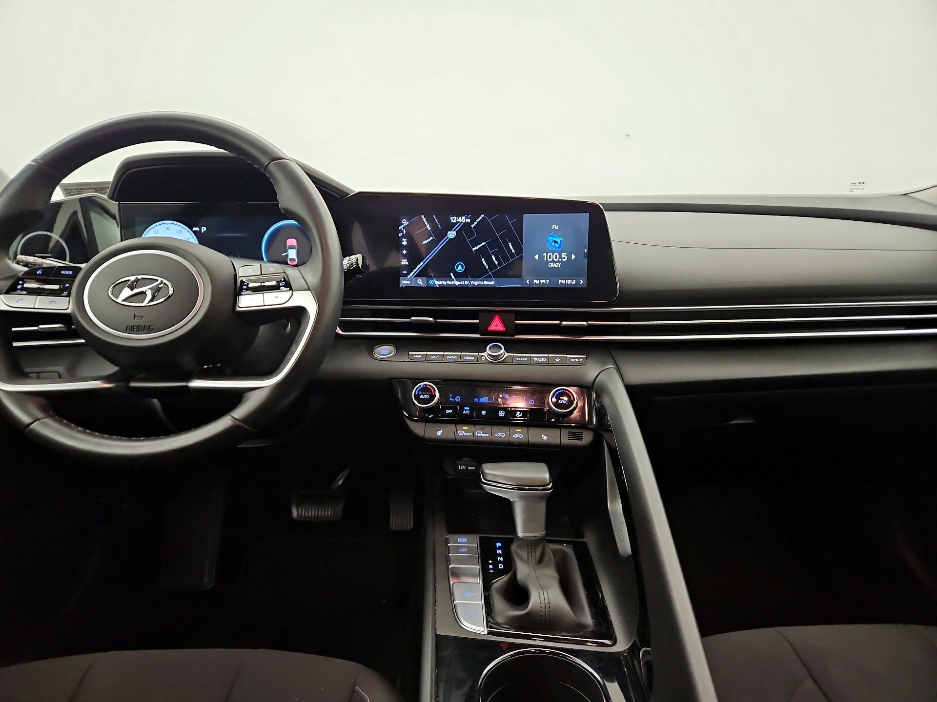 Thumbnail: 2023 Hyundai Elantra - 9