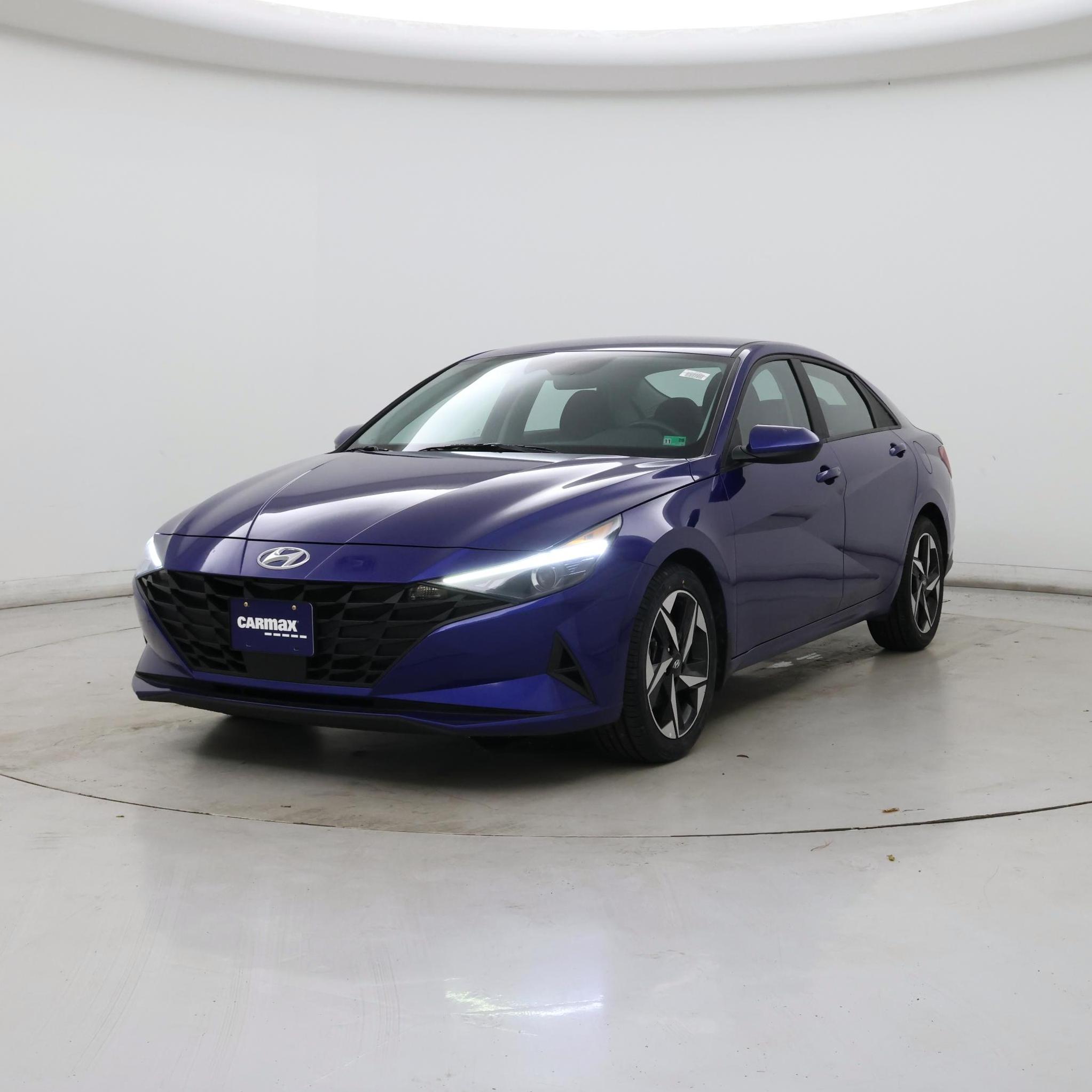 Thumbnail: 2023 Hyundai Elantra - 4