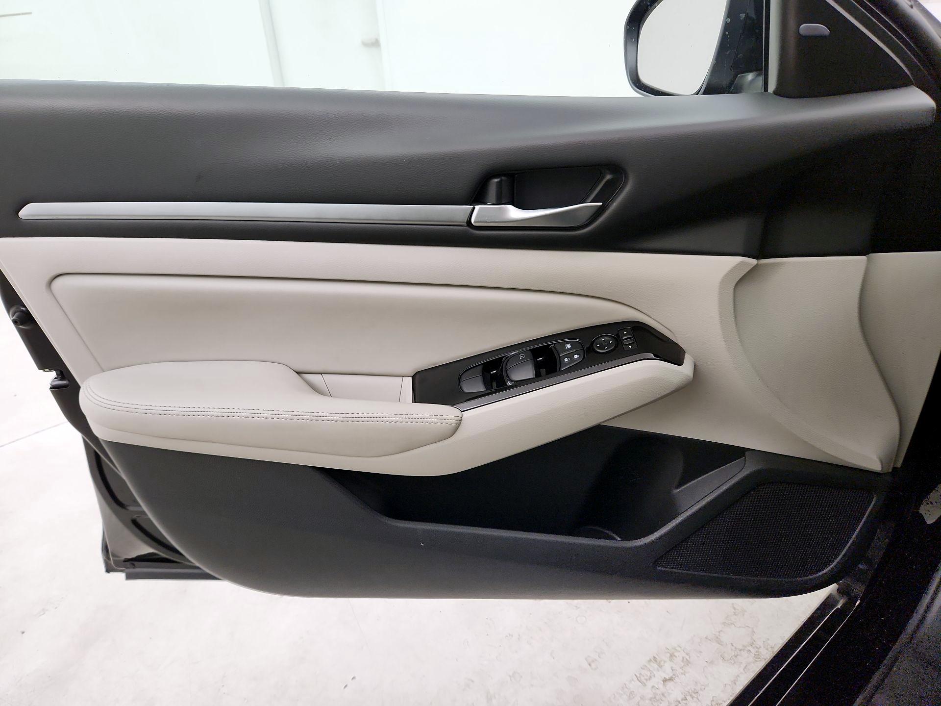 Thumbnail: 2023 Nissan Altima - 12