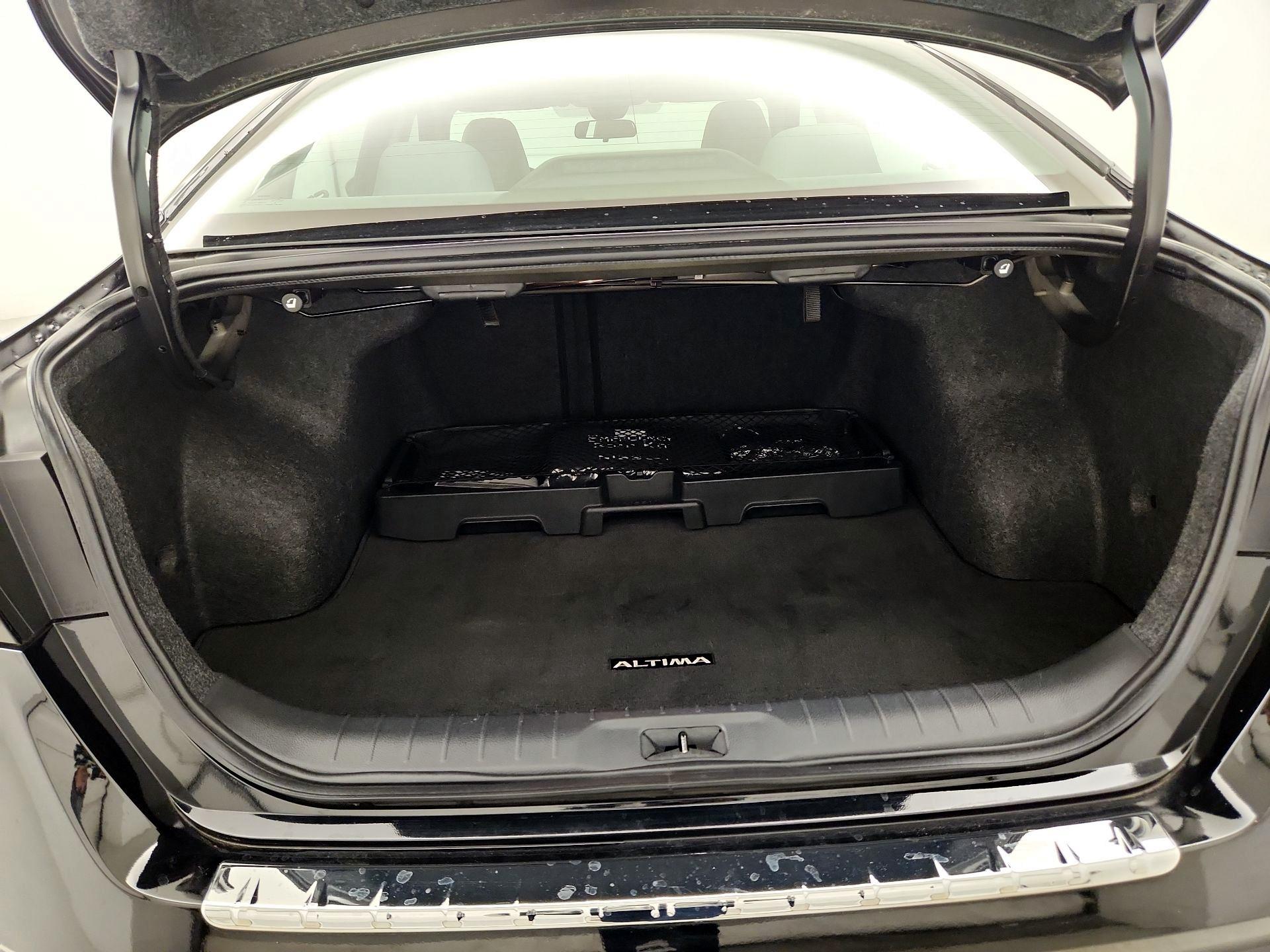 Thumbnail: 2023 Nissan Altima - 20