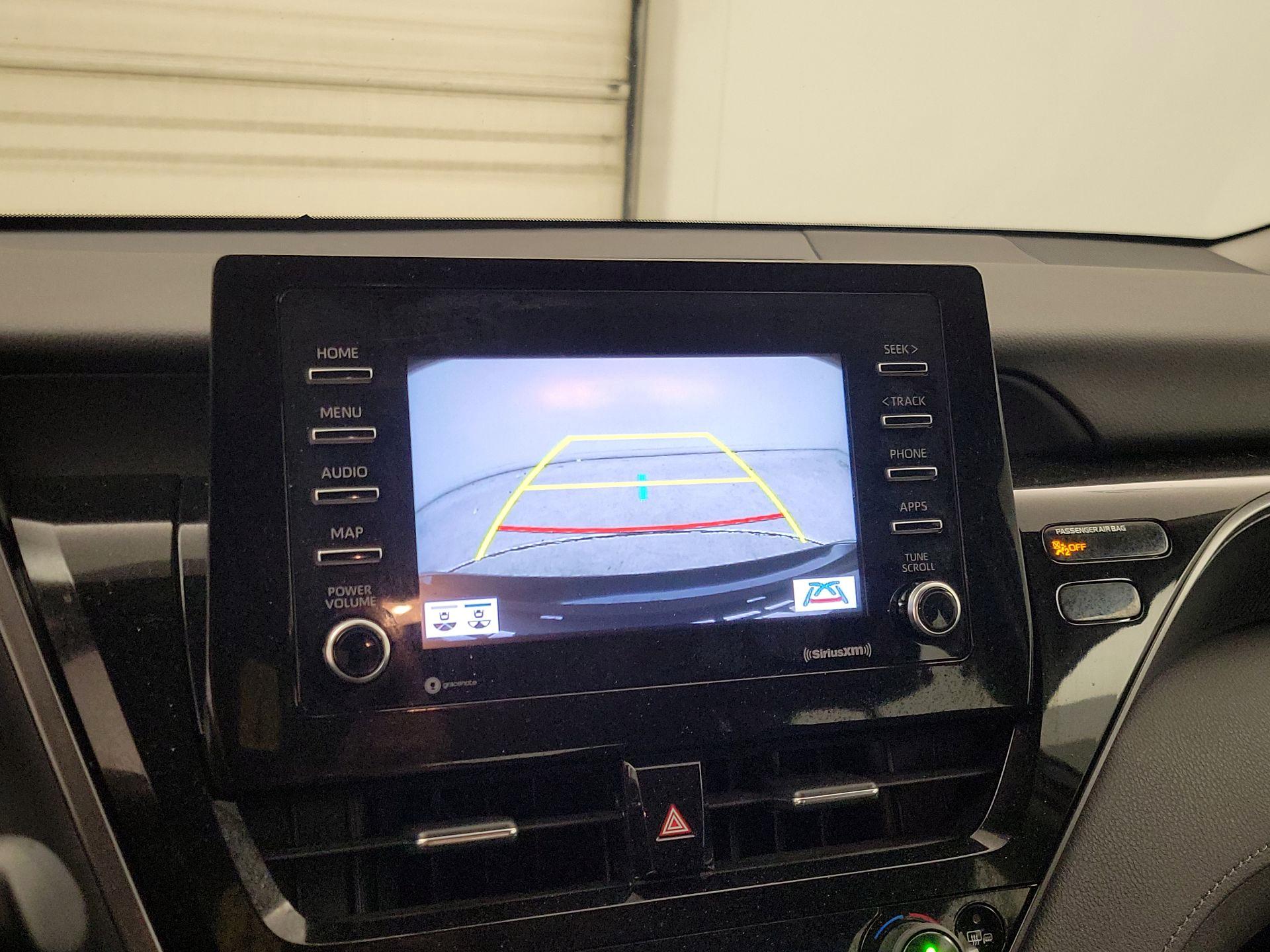 Thumbnail: 2021 Toyota Camry - 14