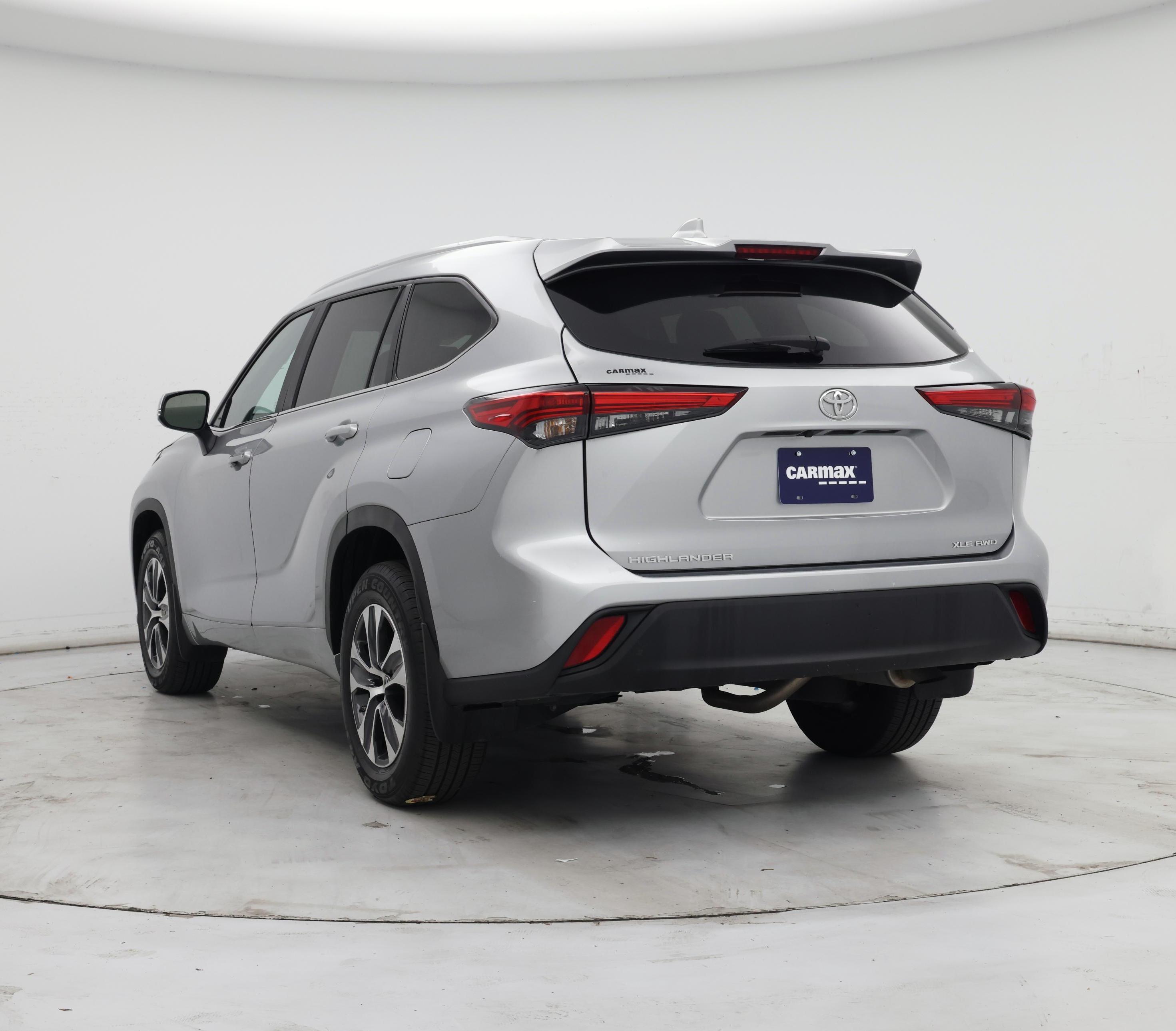 Thumbnail: 2023 Toyota Highlander - 2