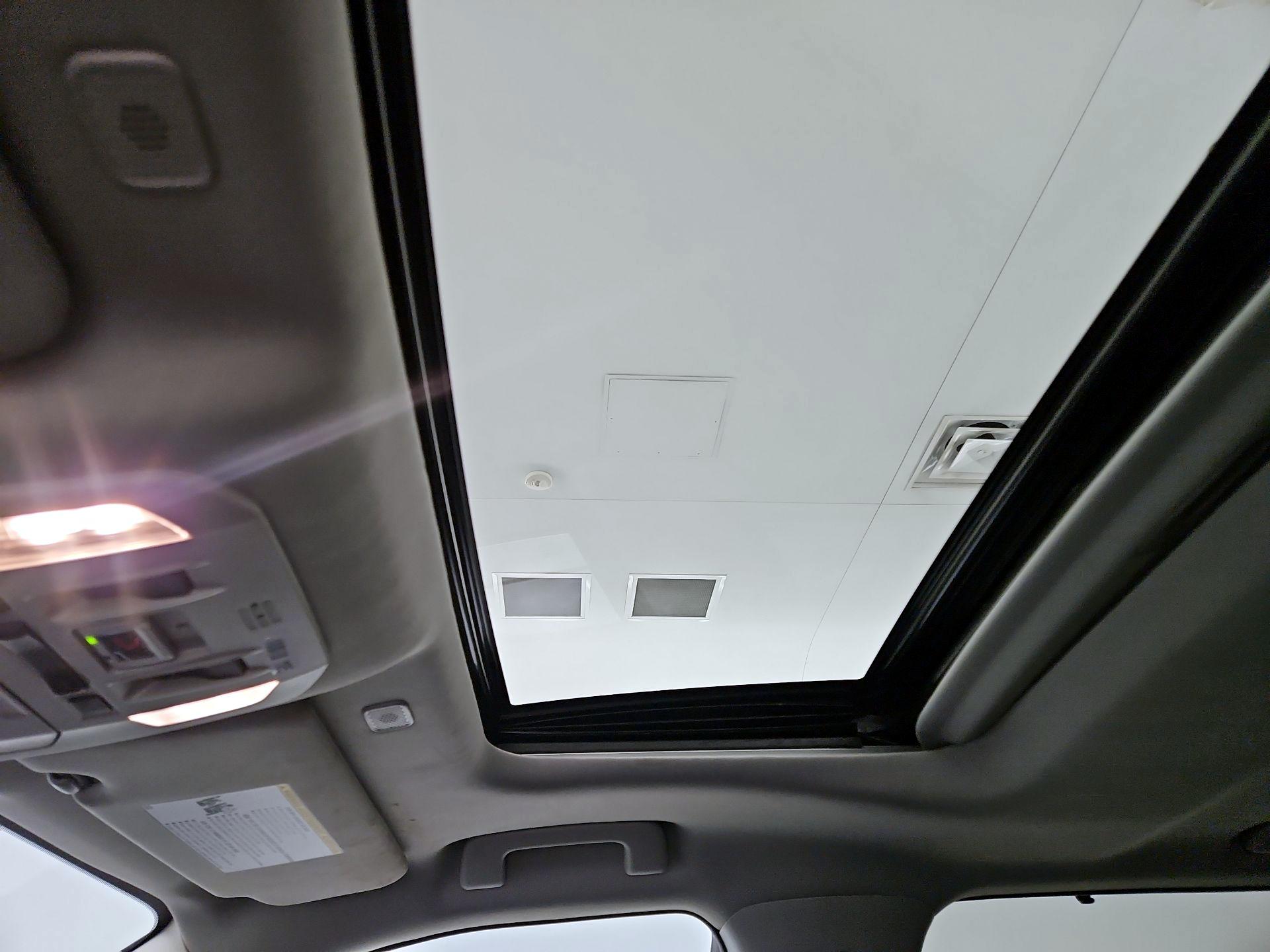 Thumbnail: 2023 Toyota Highlander - 19