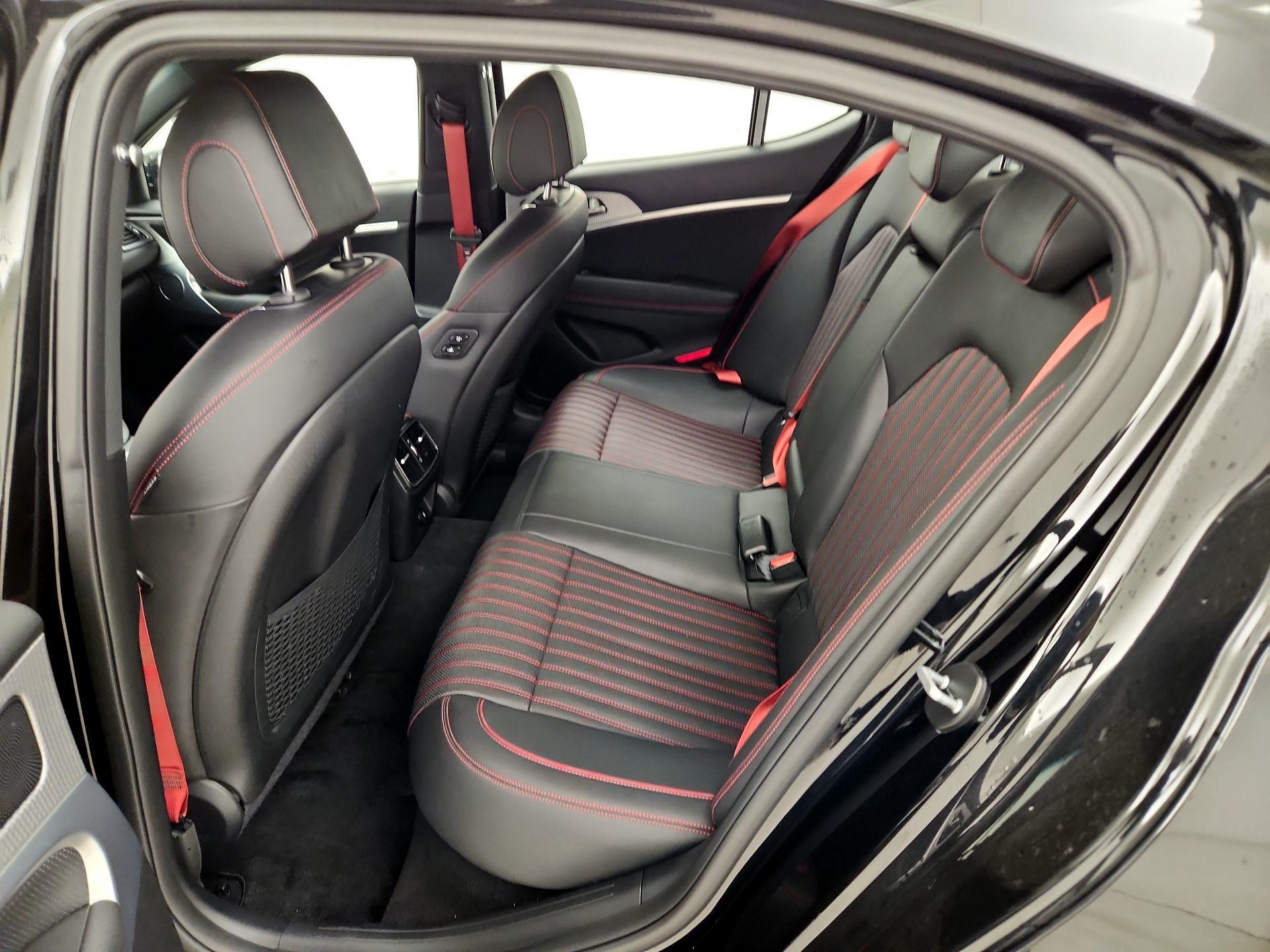 Thumbnail: 2023 Genesis G70 - 19