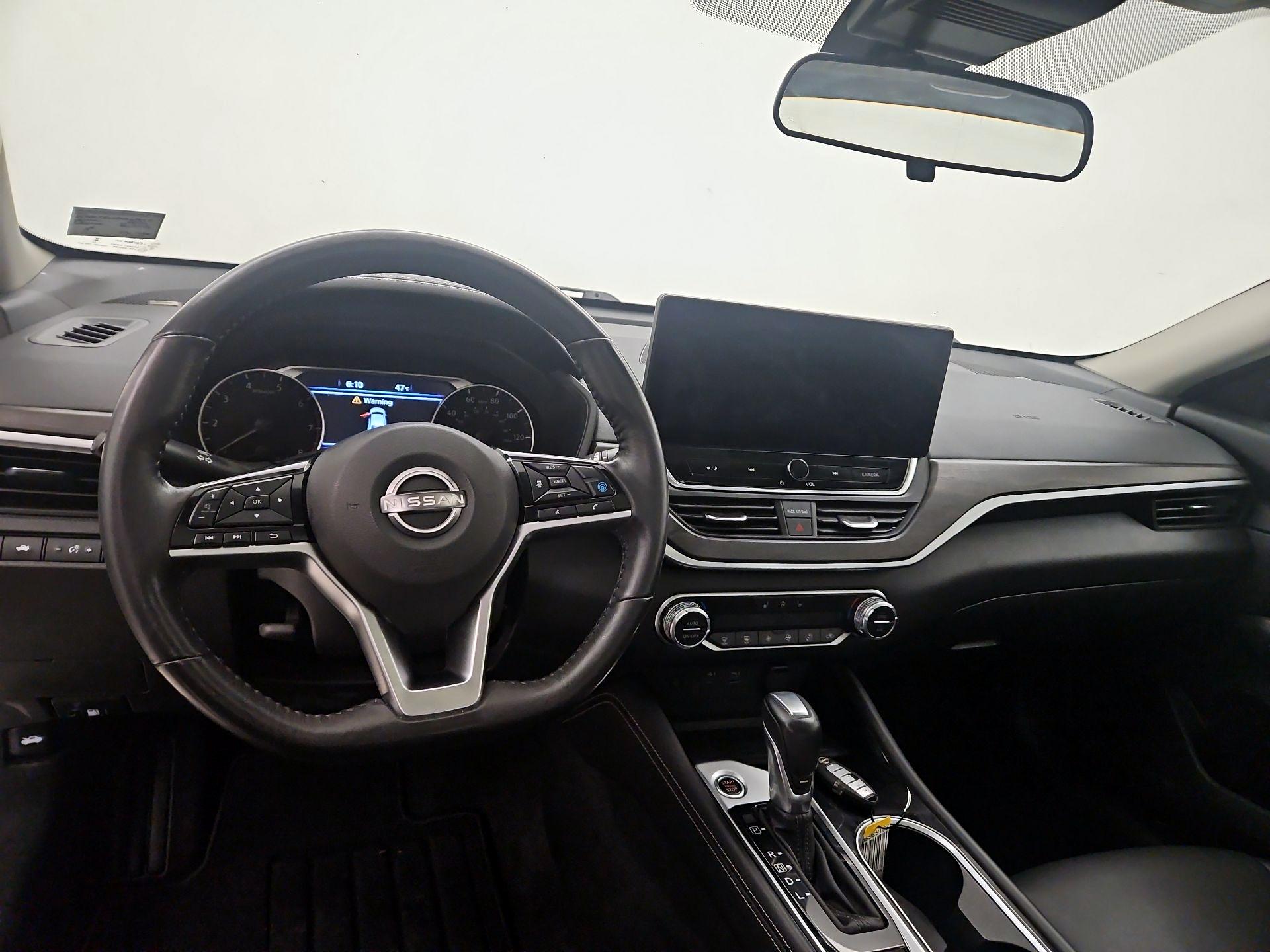 Thumbnail: 2023 Nissan Altima - 9