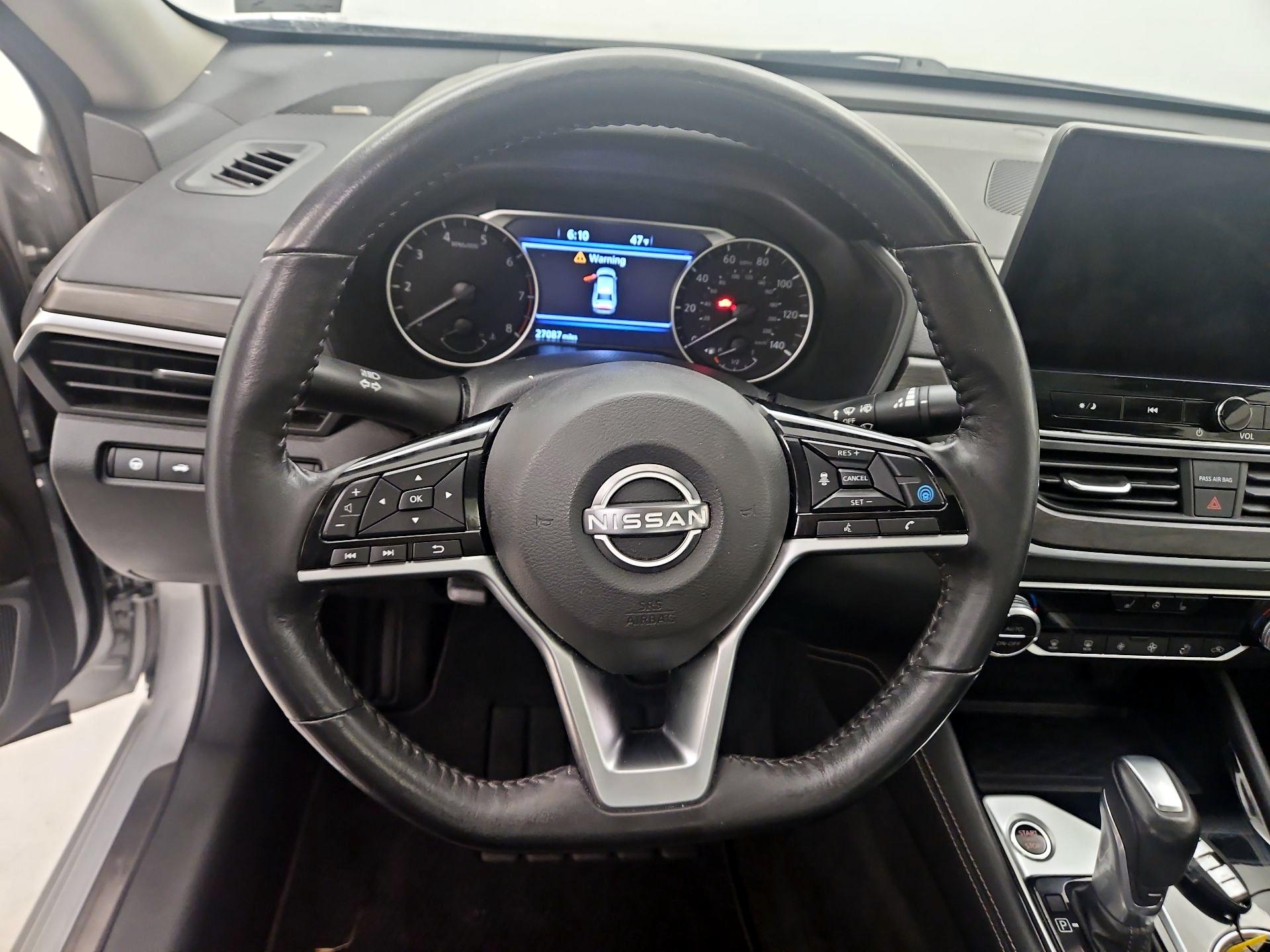 Thumbnail: 2023 Nissan Altima - 10