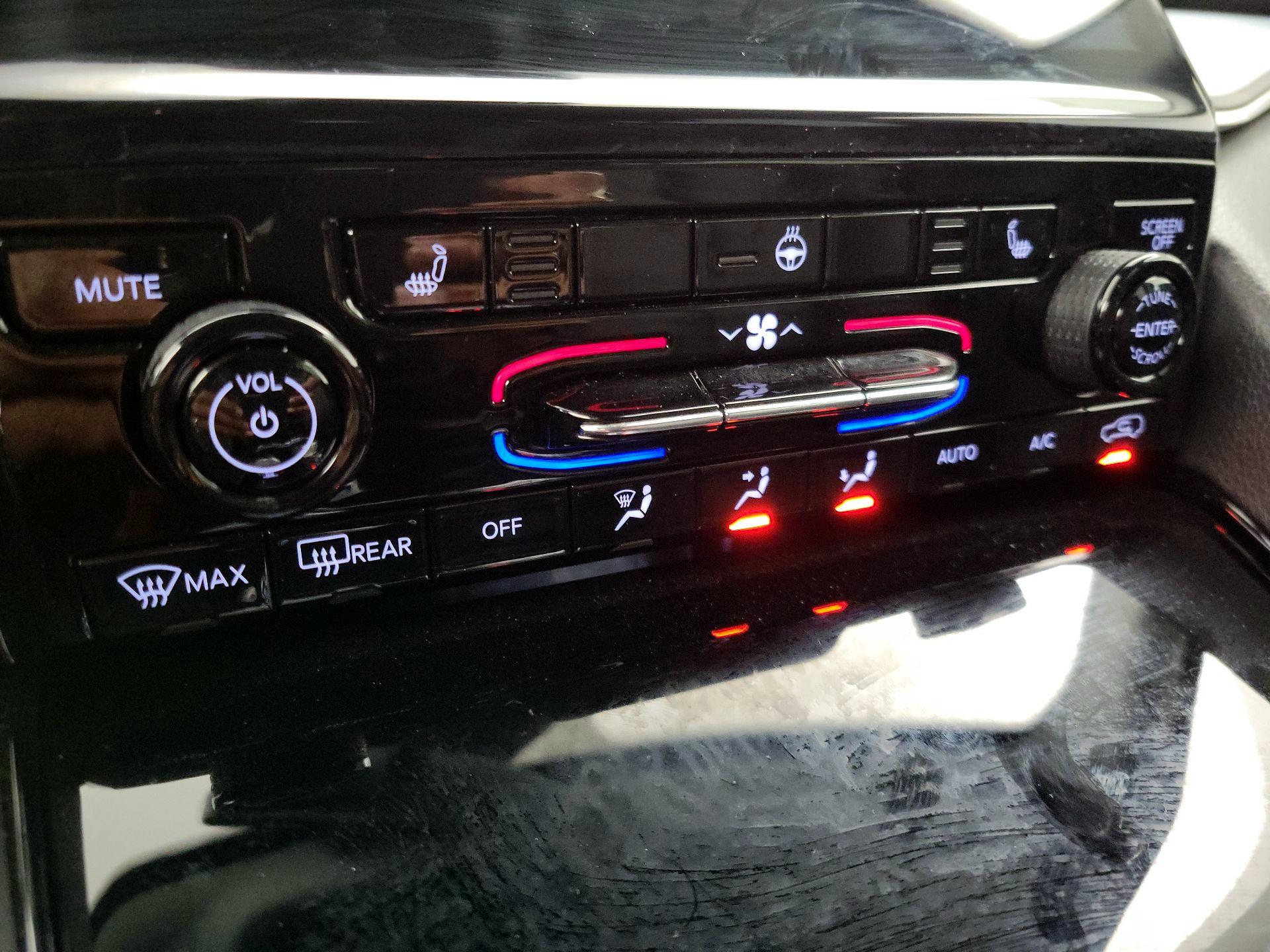 Thumbnail: 2023 Jeep Grand Cherokee L - 17