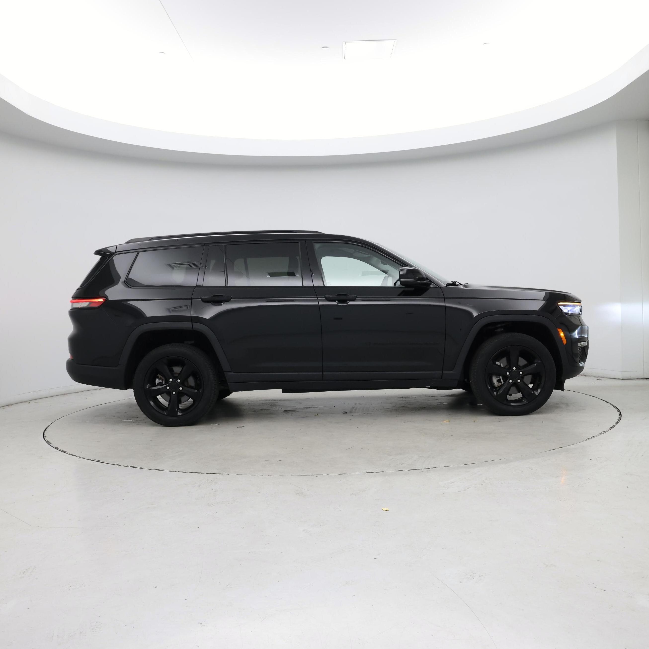 Thumbnail: 2023 Jeep Grand Cherokee L - 7