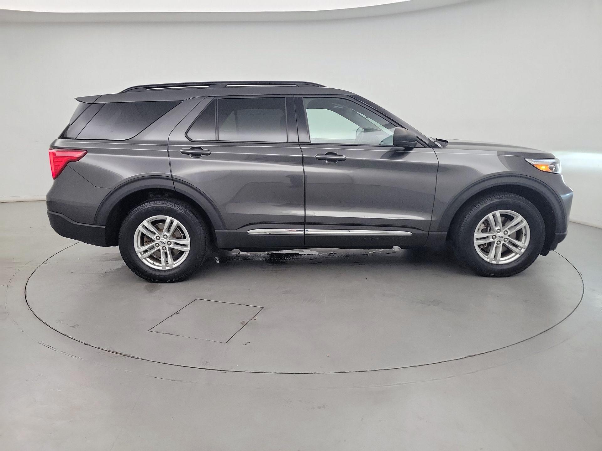 Thumbnail: 2020 Ford Explorer - 4