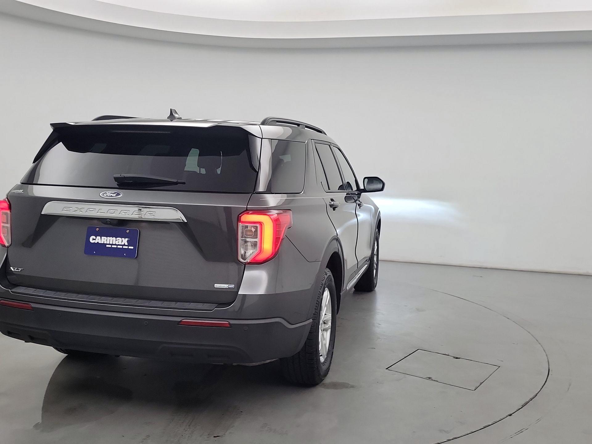 Thumbnail: 2020 Ford Explorer - 5