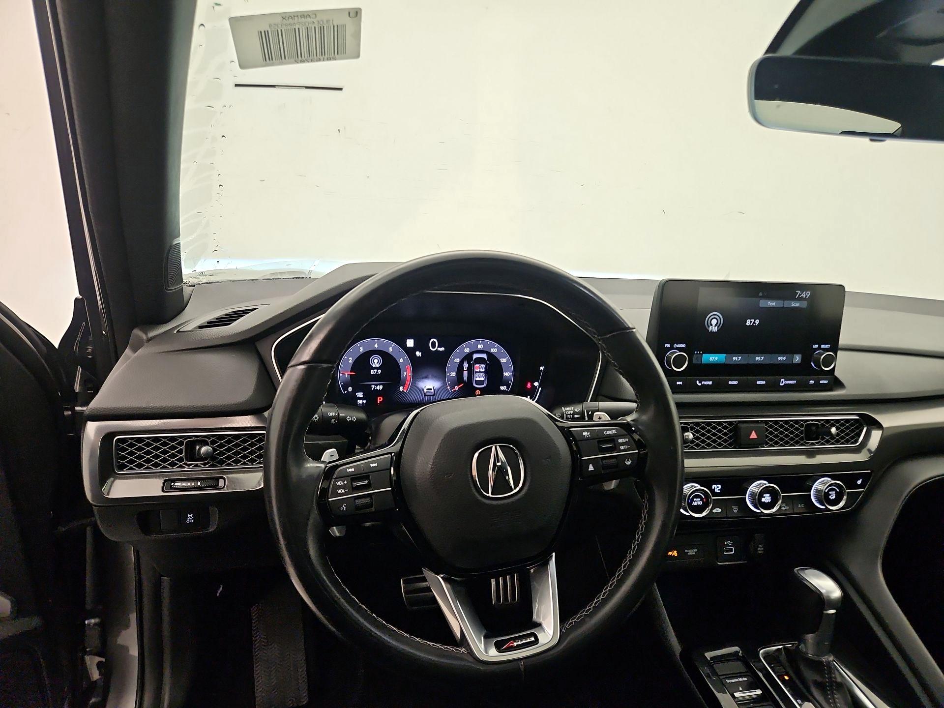 Thumbnail: 2023 Acura Integra - 10