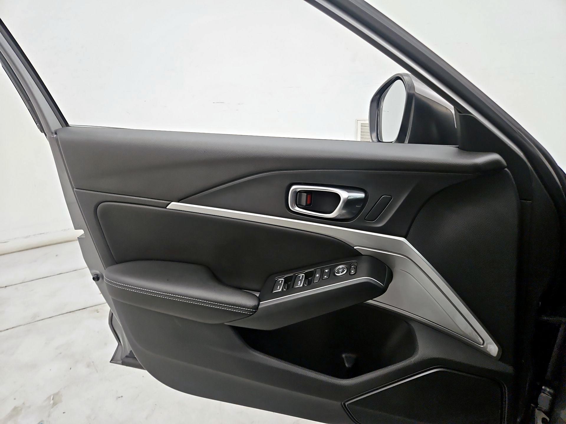 Thumbnail: 2023 Acura Integra - 12