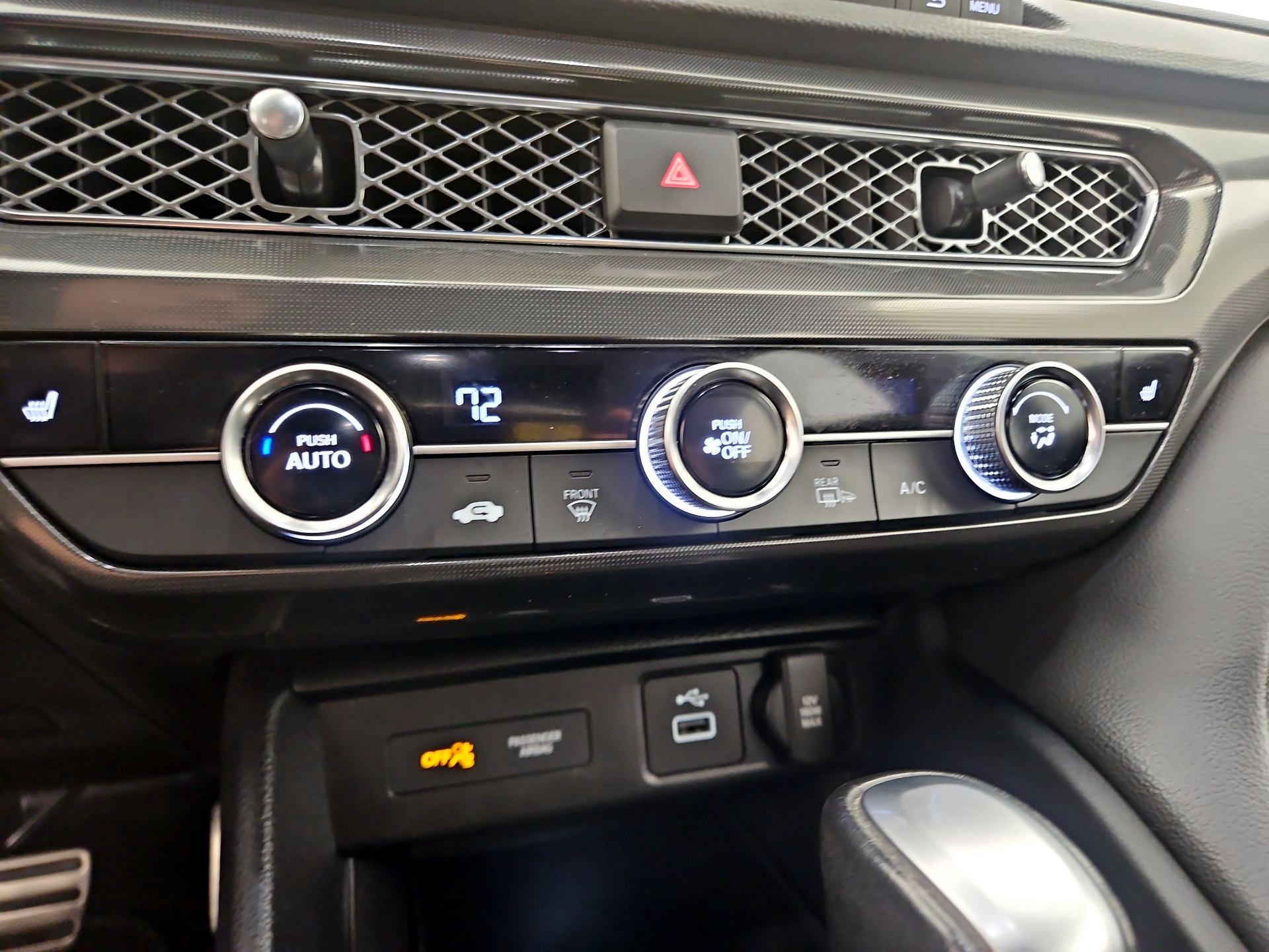 Thumbnail: 2023 Acura Integra - 16