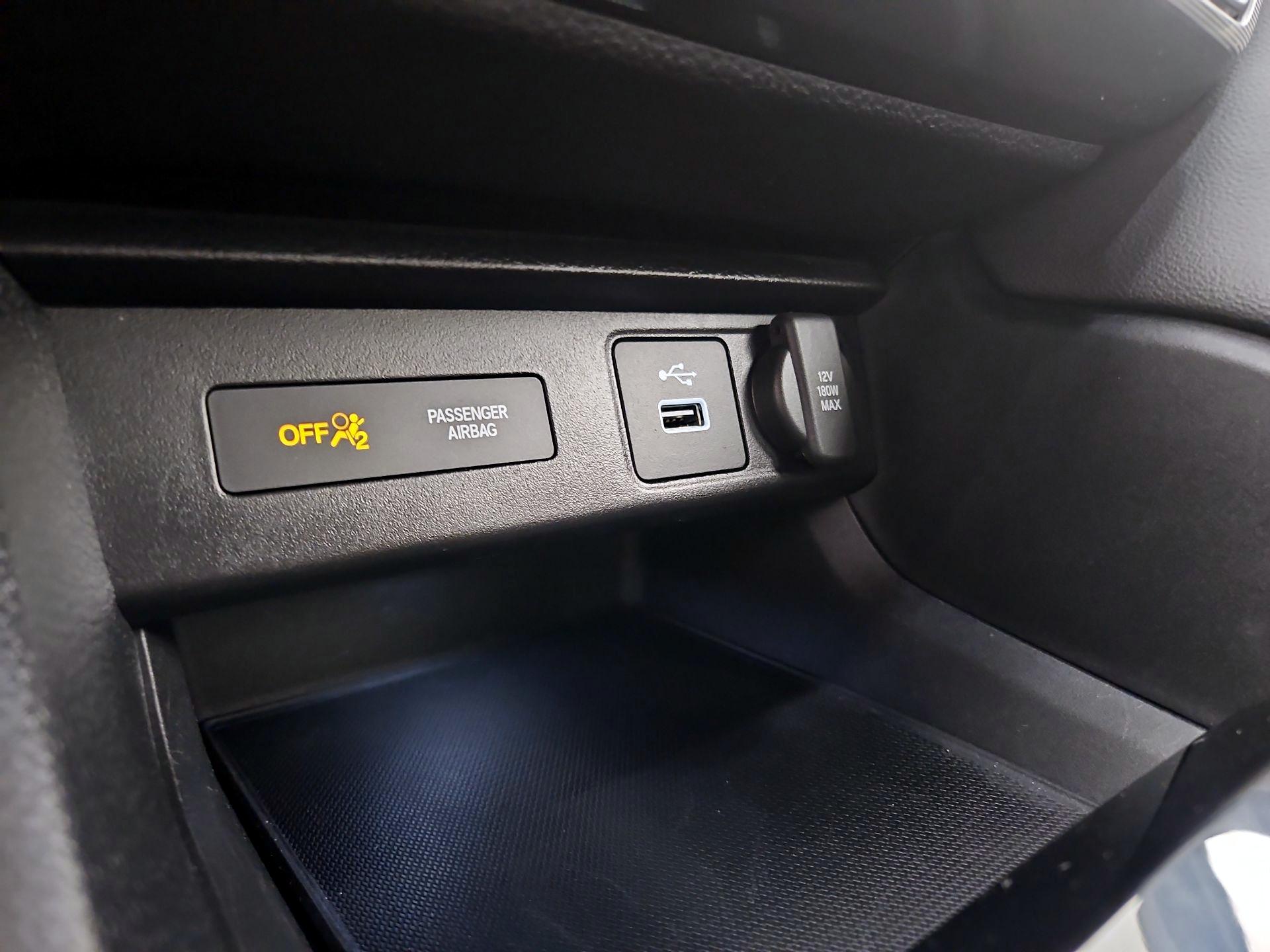 Thumbnail: 2023 Acura Integra - 18