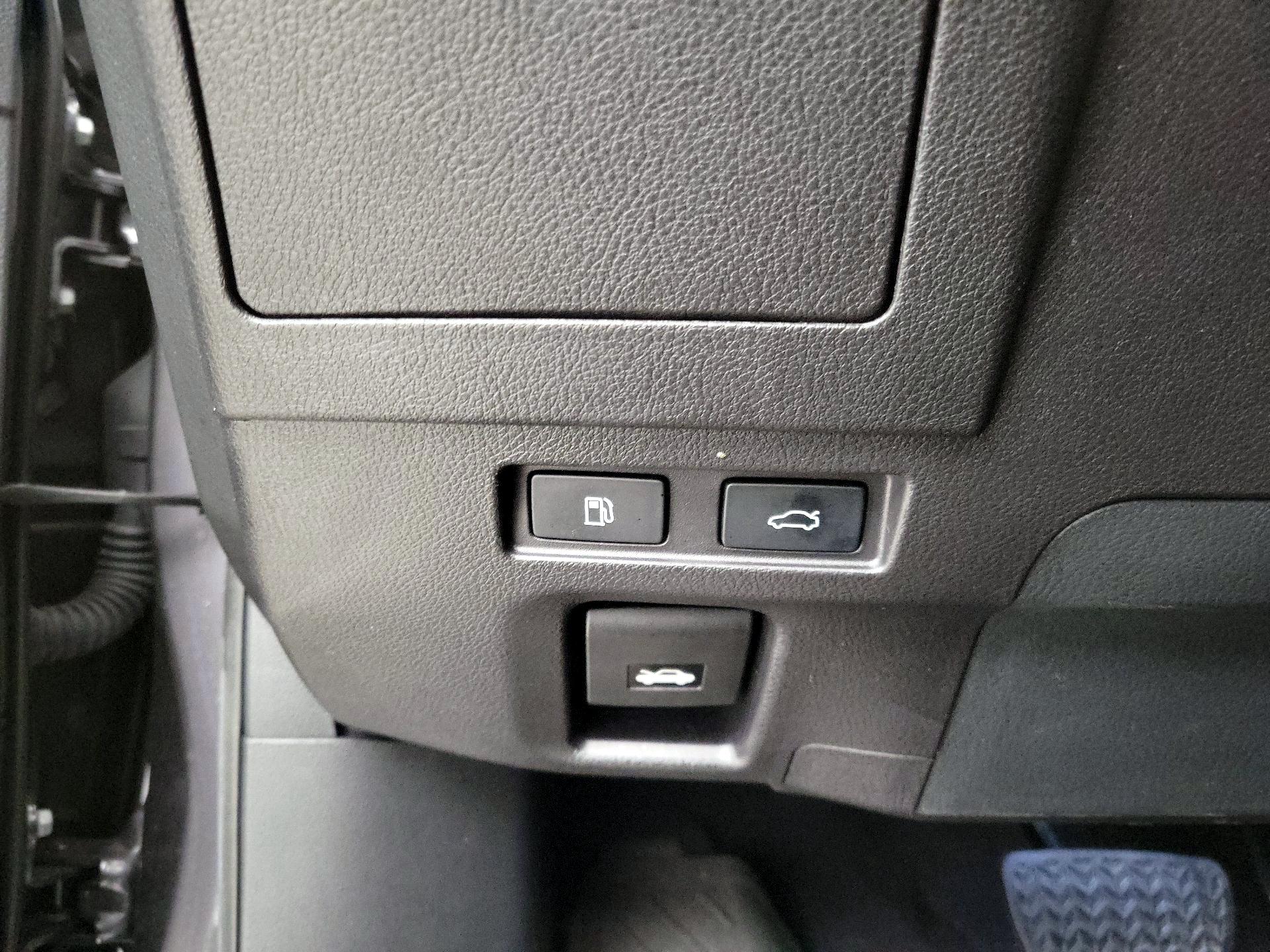 Thumbnail: 2023 Lexus ES - 13