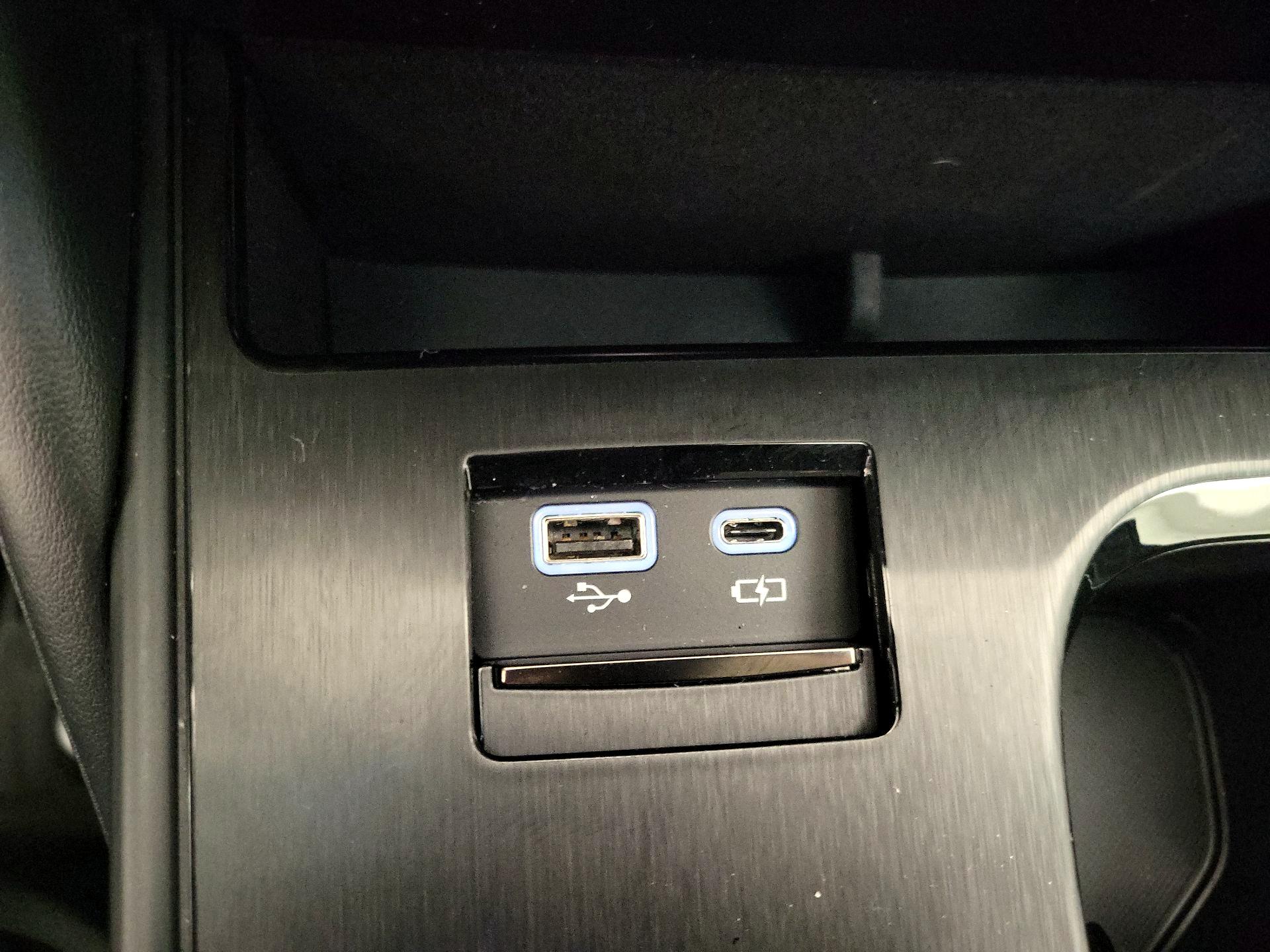 Thumbnail: 2023 Lexus ES - 18