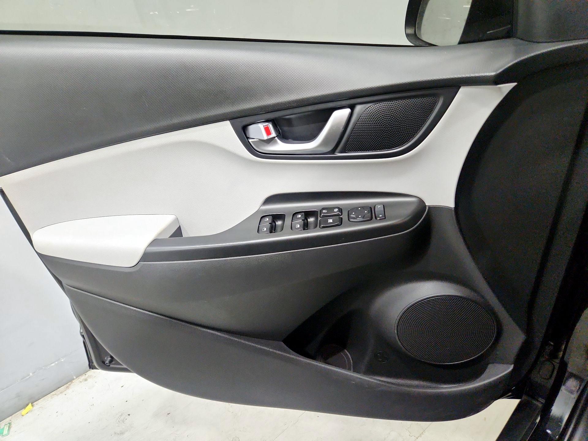 Thumbnail: 2023 Hyundai Kona - 12