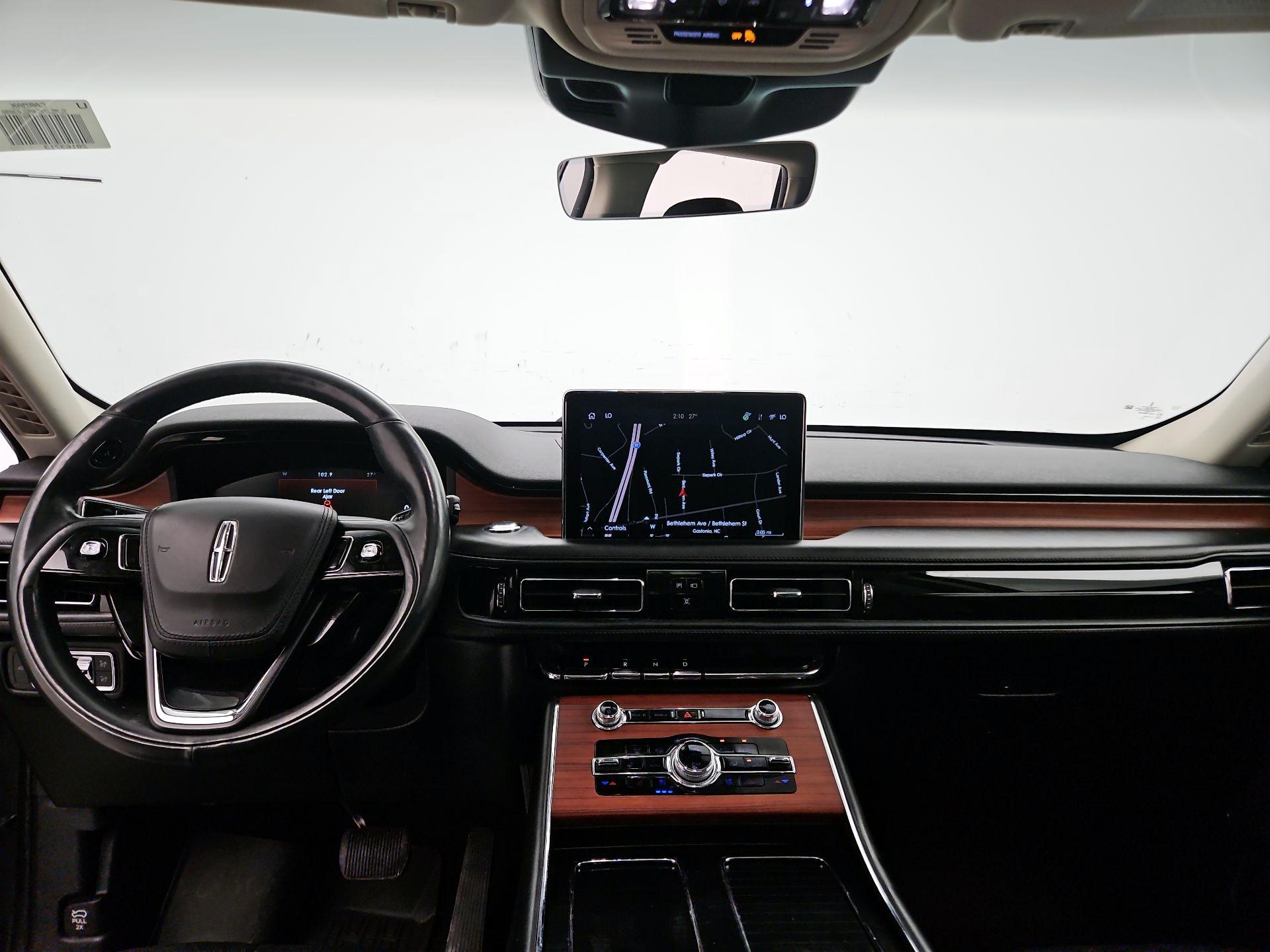 Thumbnail: 2021 Lincoln Aviator - 9