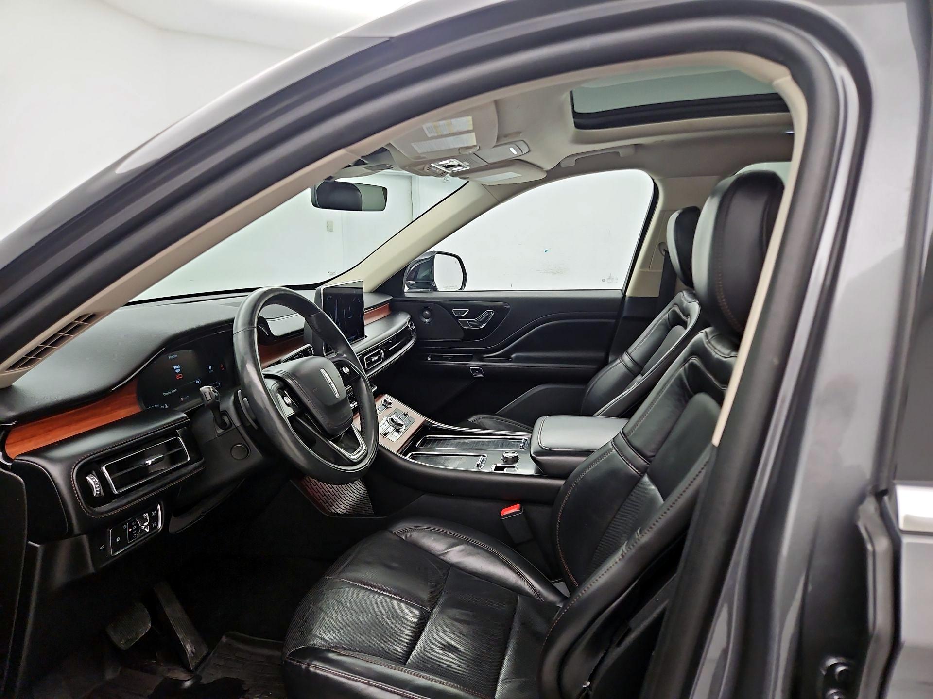 Thumbnail: 2021 Lincoln Aviator - 11