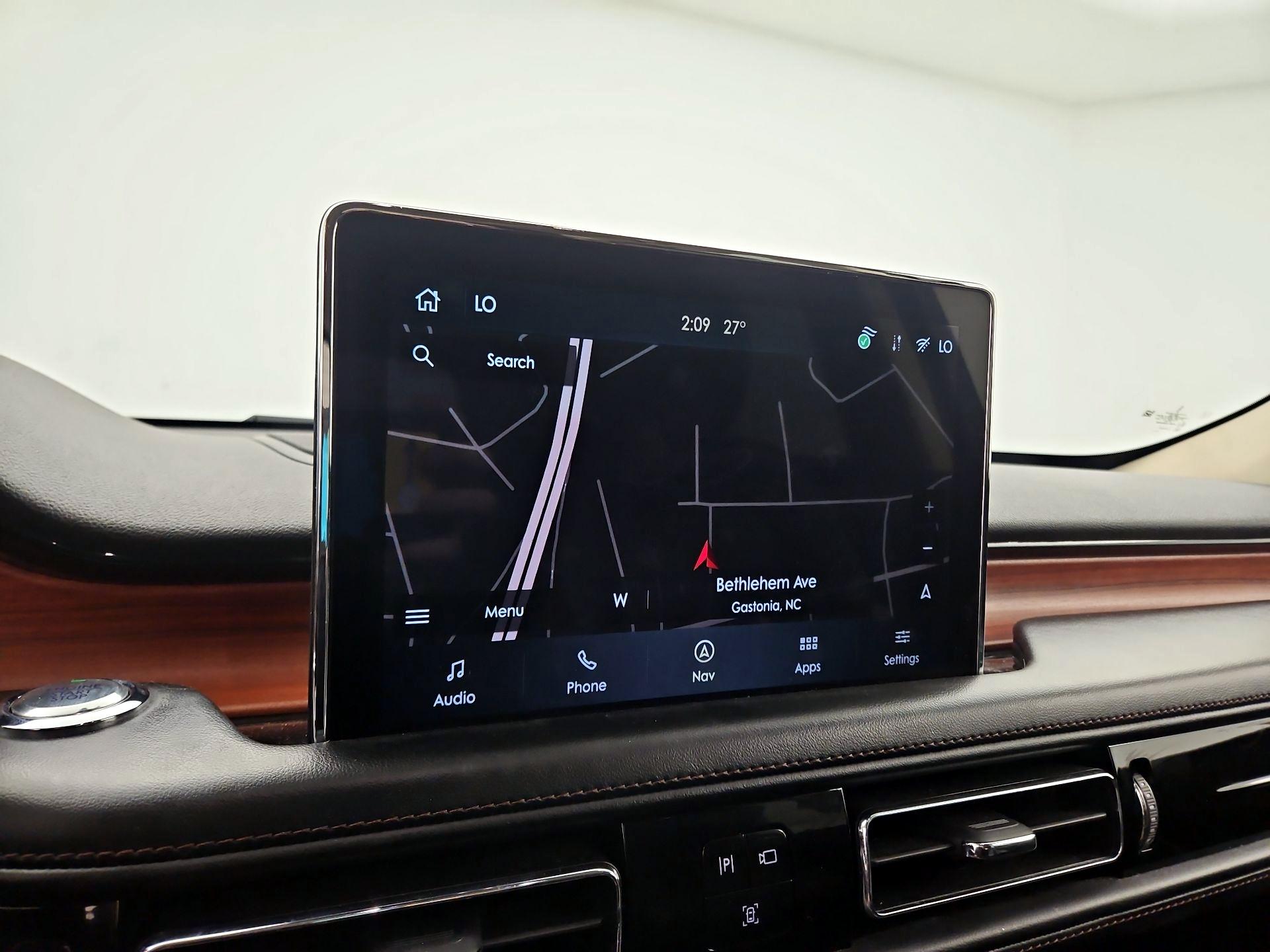 Thumbnail: 2021 Lincoln Aviator - 14