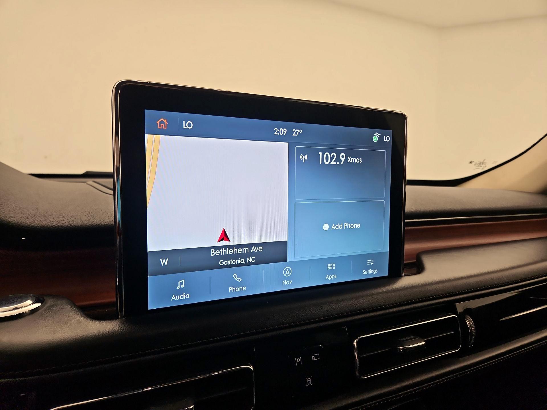 Thumbnail: 2021 Lincoln Aviator - 16