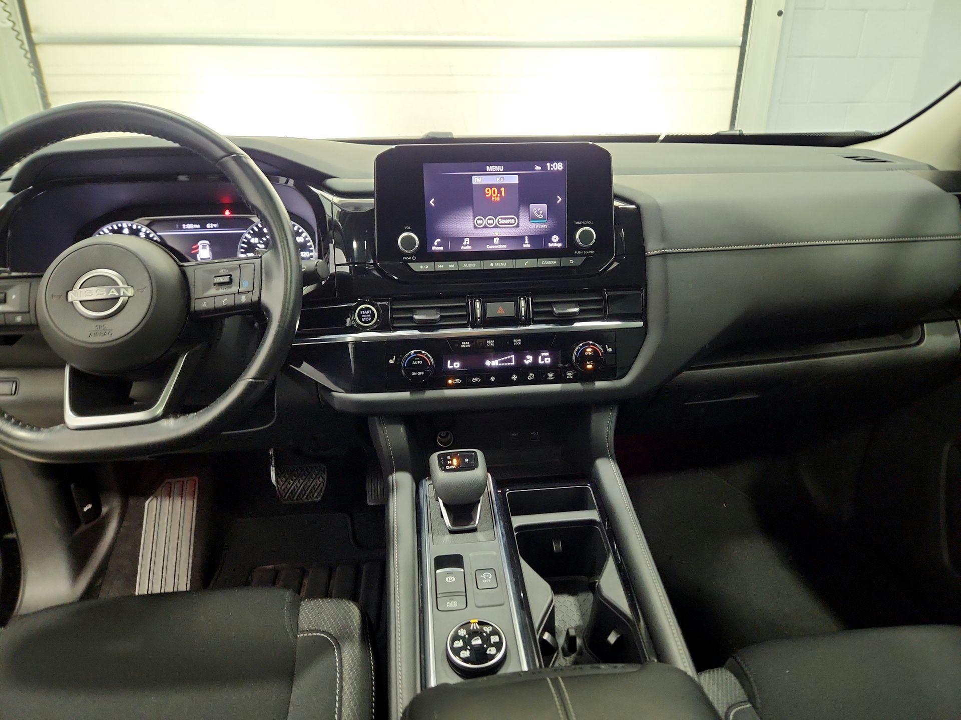 Thumbnail: 2023 Nissan Pathfinder - 9